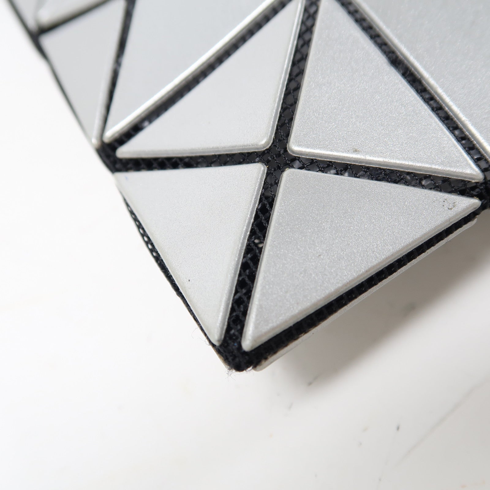 BAO BAO ISSEYMIYAKE PVC Shoulder Bag銀扣肩背袋銀色