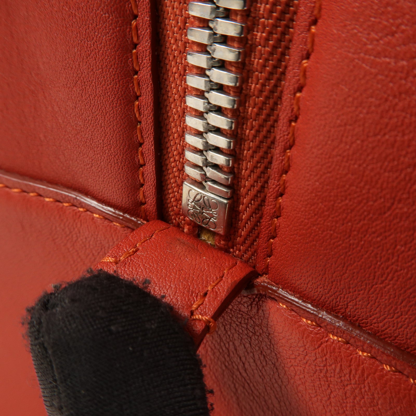 LOEWE 牛皮皮革Amazona Hand Bag手挽袋