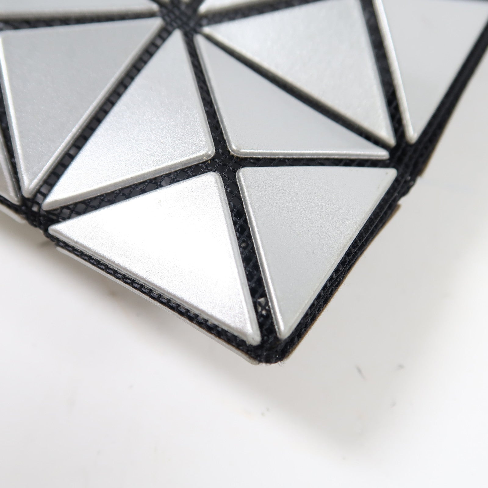 BAO BAO ISSEYMIYAKE PVC Shoulder Bag銀扣肩背袋銀色