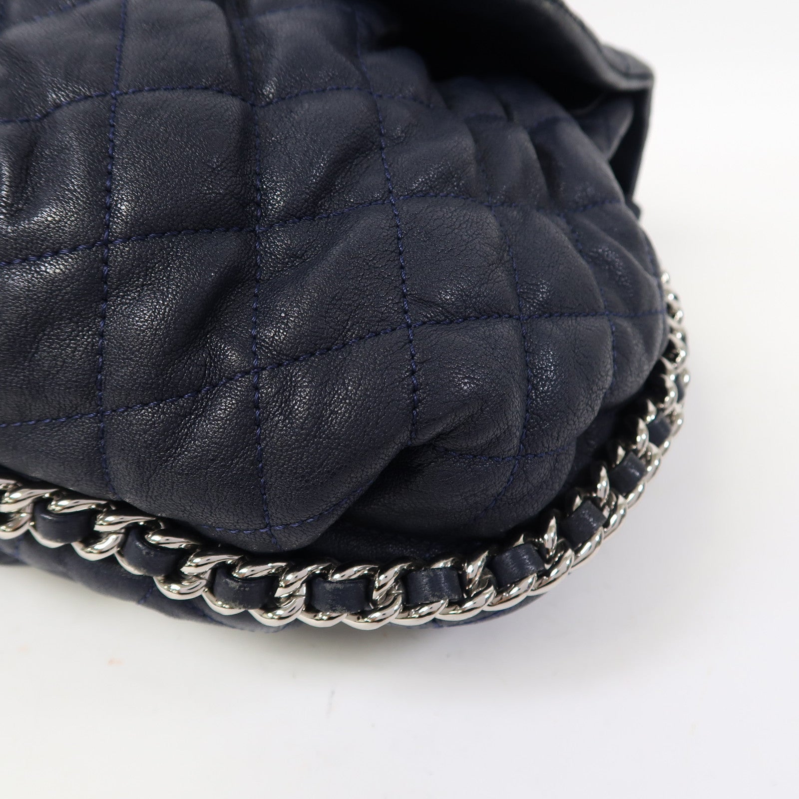 CHANEL 菱格牛皮皮革Chain Shoulder銀扣鏈帶肩背袋深藍色