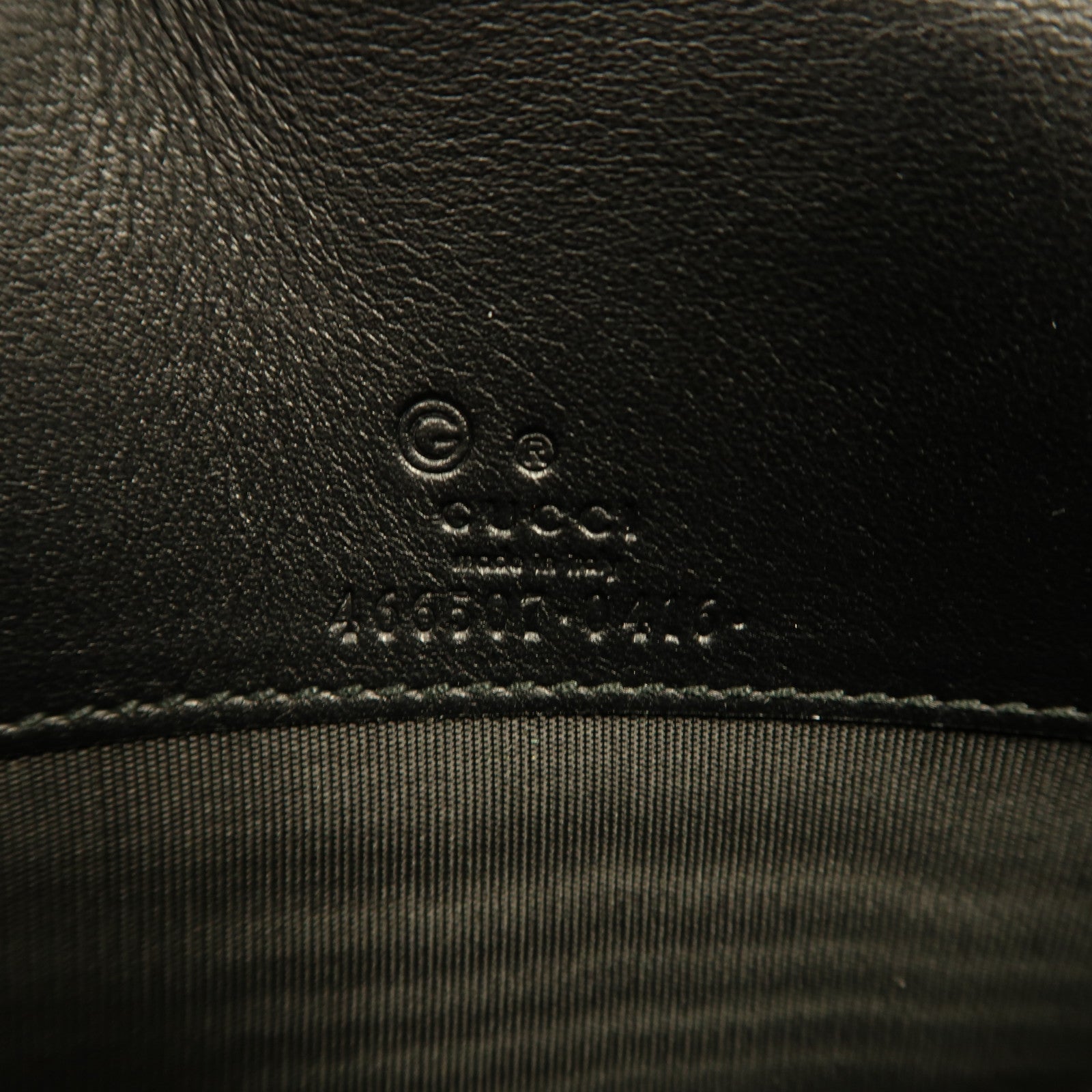 GUCCI 牛皮皮革Microguccissima金扣肩背袋黑色