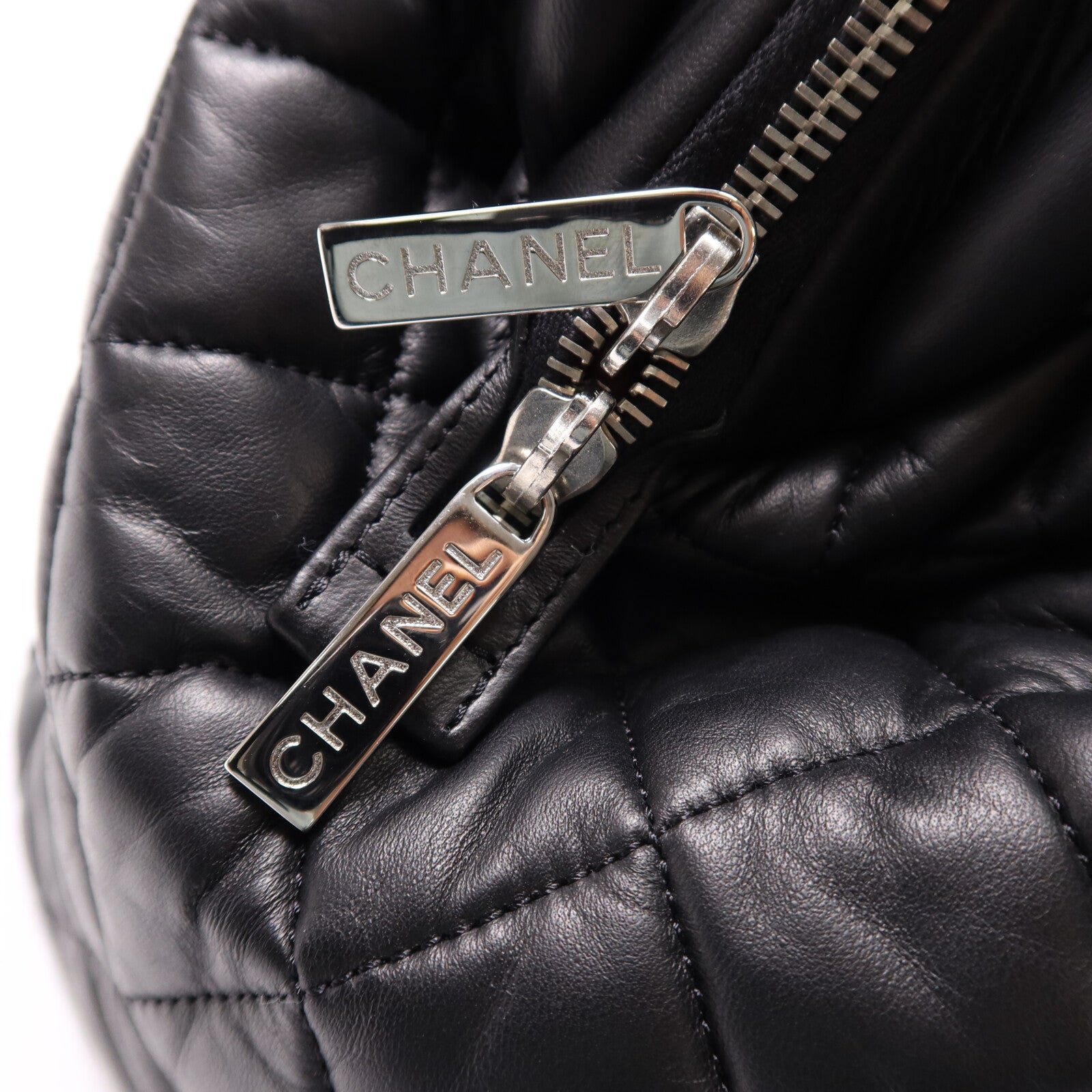 CHANEL 牛皮皮革Coco Cocoon銀扣手挽袋