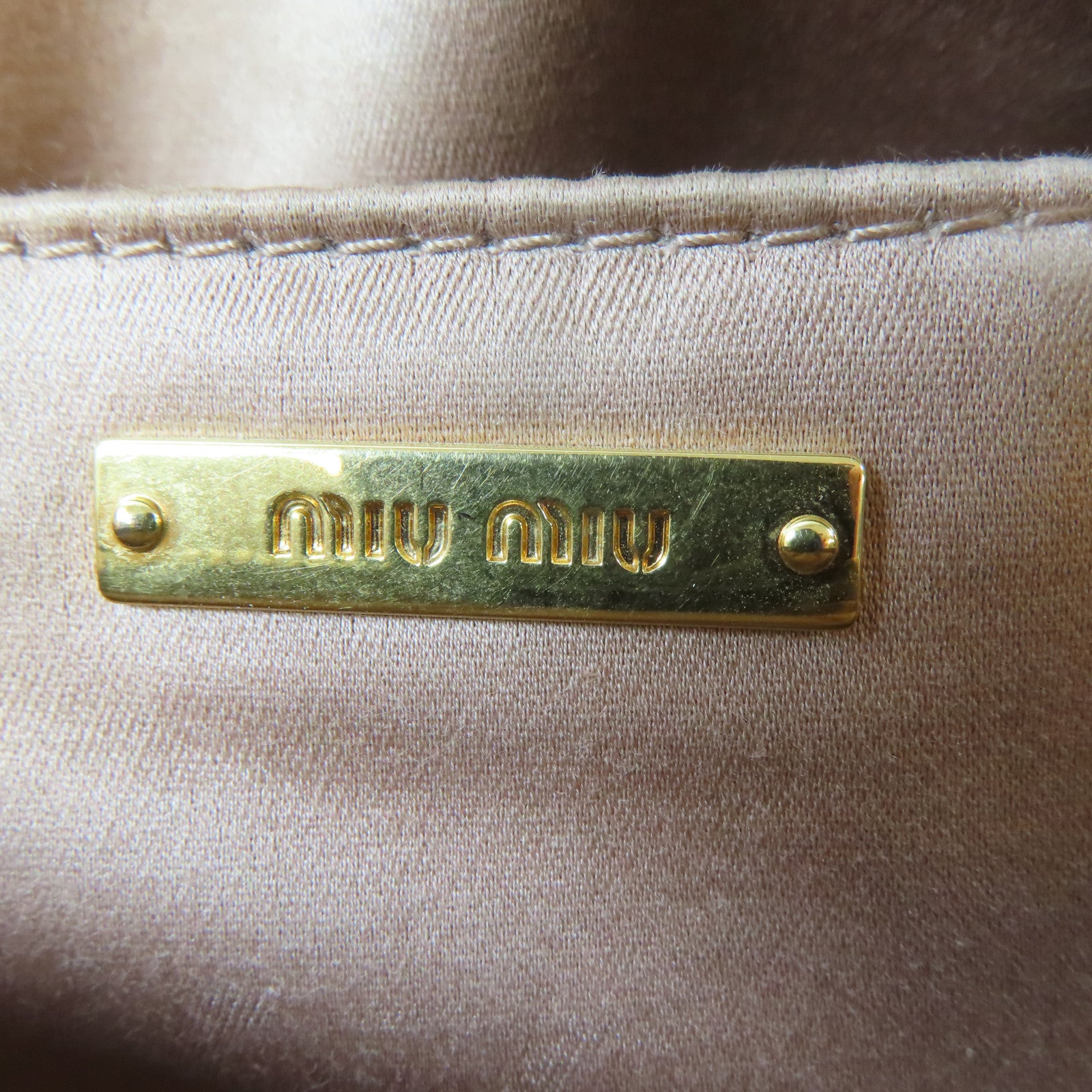 Miu Miu 牛皮皮革Shoulder Bag肩背袋米色