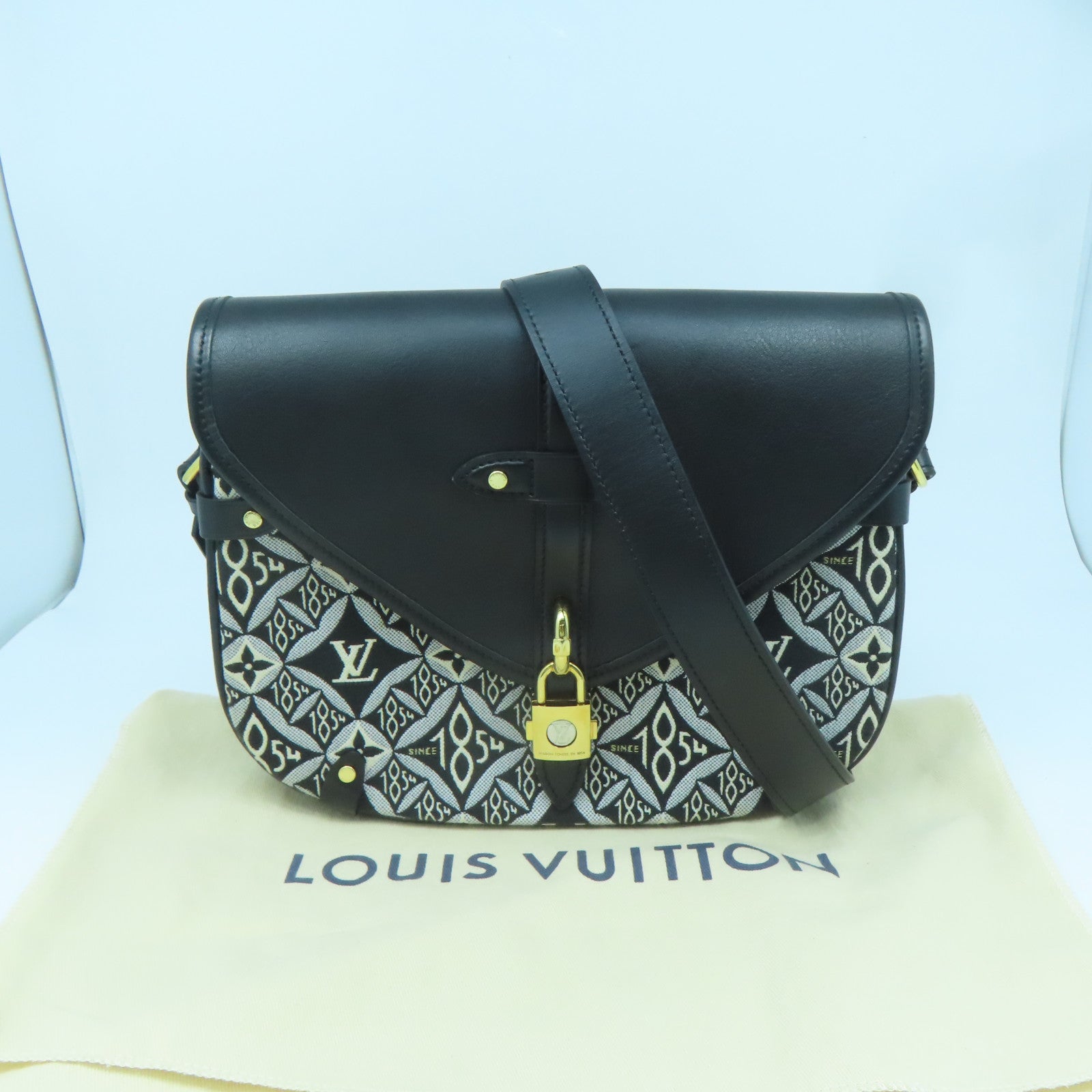 LOUIS VUITTON Monogram Jacquard Since 1854 Neo Saumur MM金扣肩背袋黑色