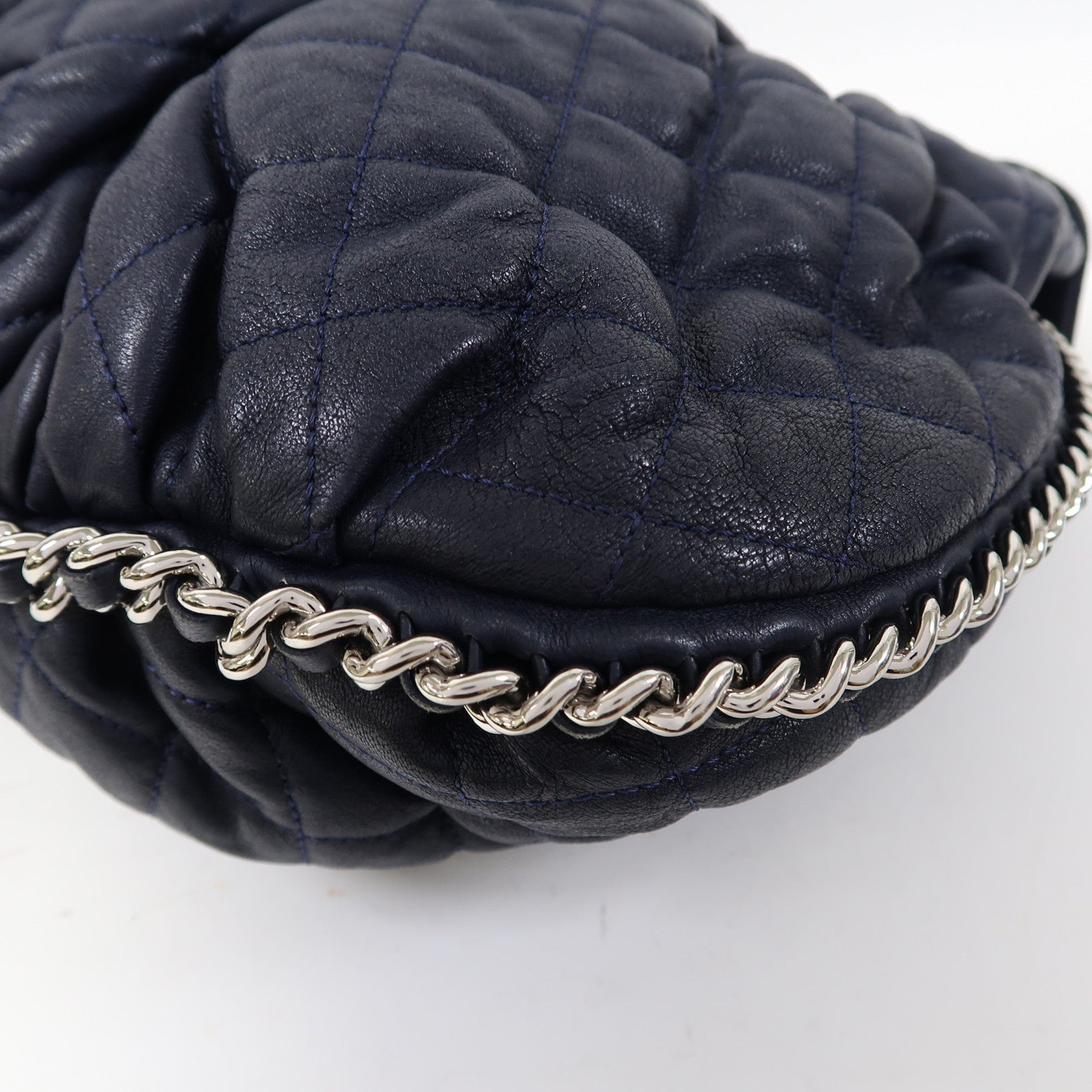 CHANEL 菱格牛皮皮革Chain Shoulder銀扣鏈帶肩背袋深藍色