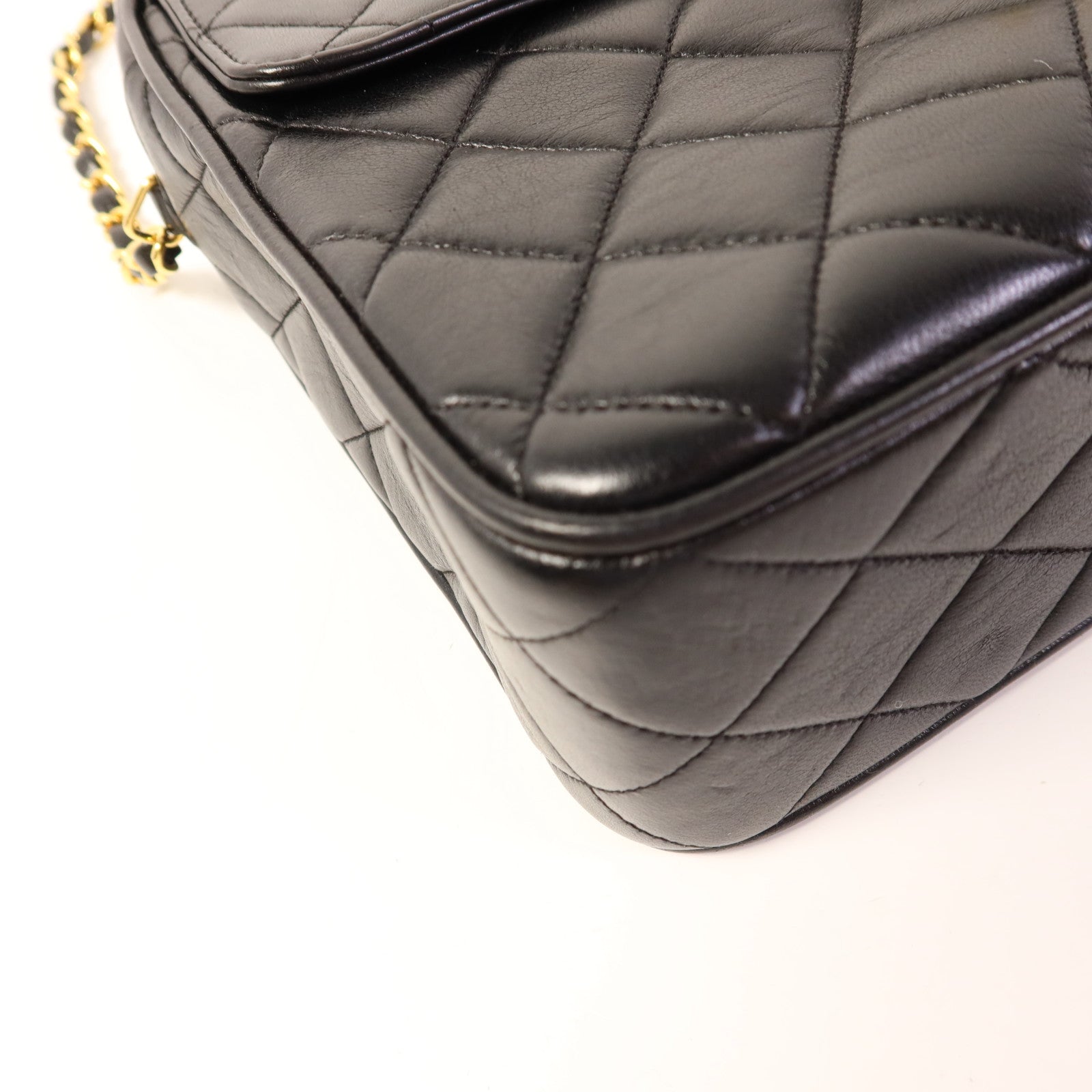 CHANEL 羊皮皮革Chain Shoulder金扣鏈帶肩背袋