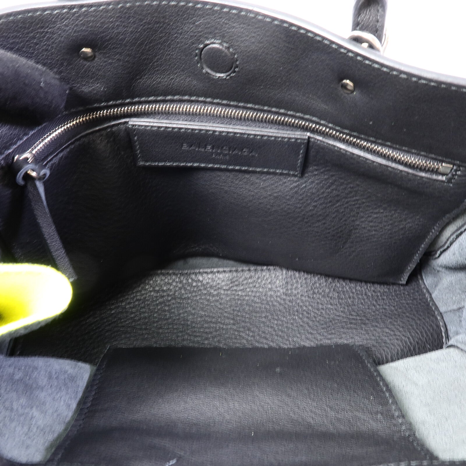 BALENCIAGA 牛皮皮革Paper A6 Zip Around手挽肩背兩用袋