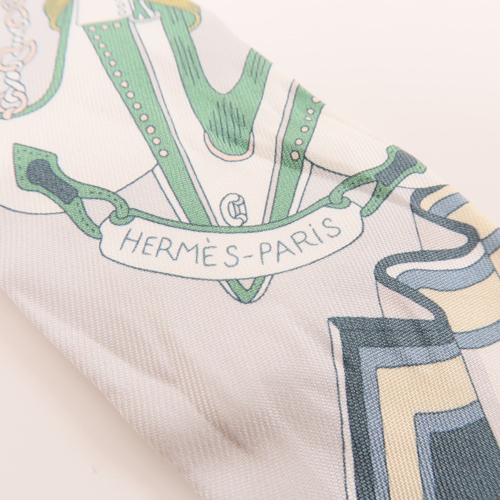 HERMES 絲質Twilly絲巾綠色/米色