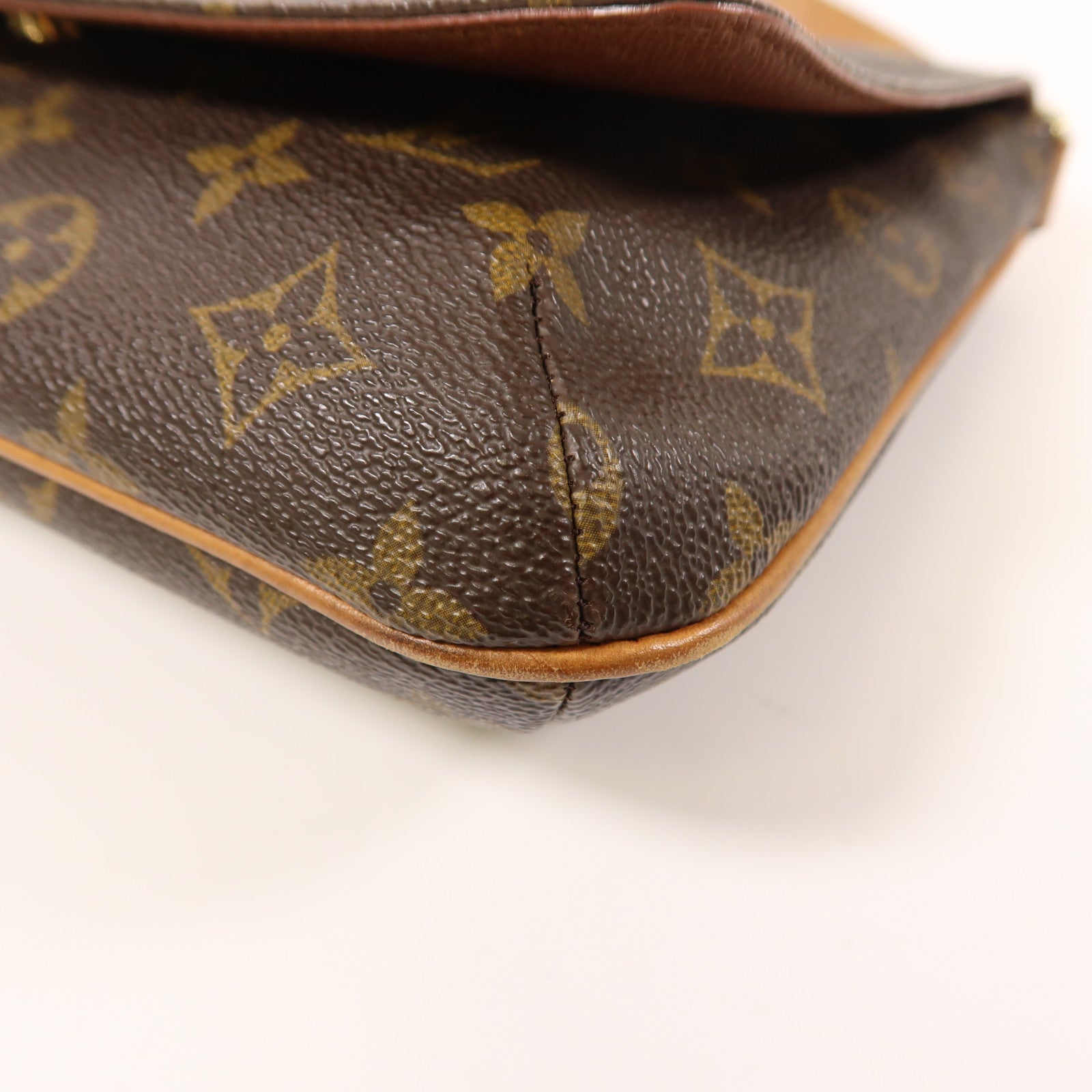 LOUIS VUITTON 【激減優惠】Monogram Musette Tango Long Shoulder金扣肩背袋
