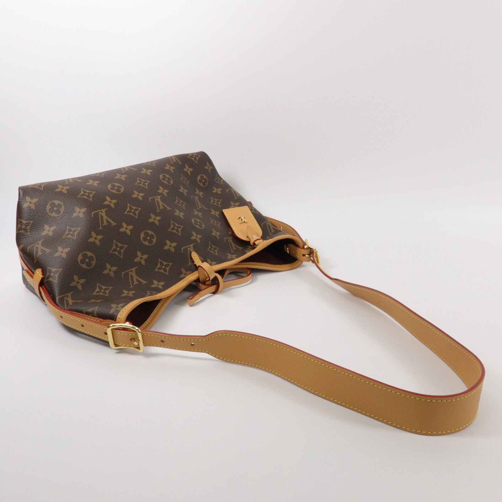 LOUIS VUITTON Monogram Carry All MM肩背袋