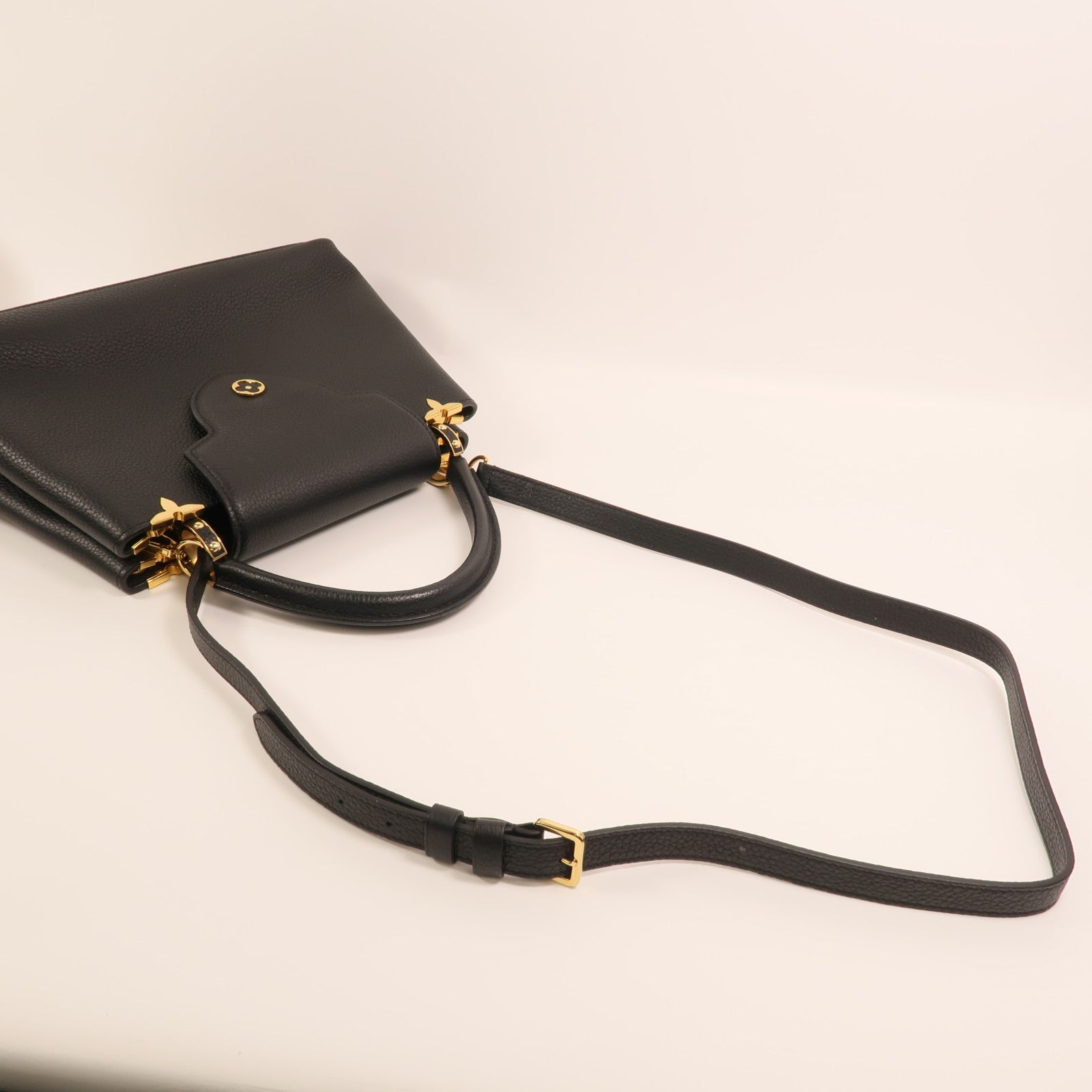 LOUIS VUITTON 牛皮皮革Capucines MM金扣手挽肩背兩用袋