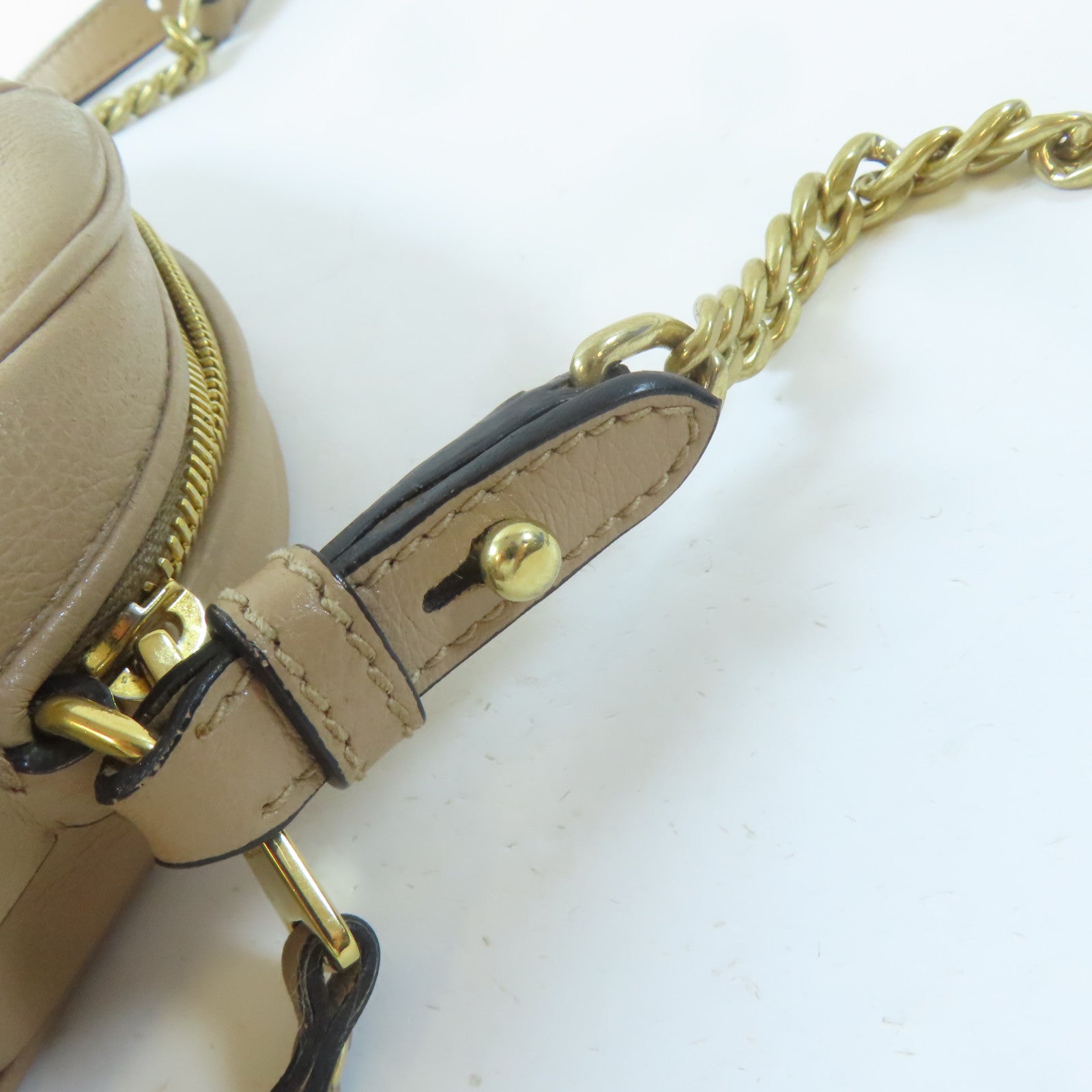 Miu Miu 牛皮皮革Shoulder Bag肩背袋米色