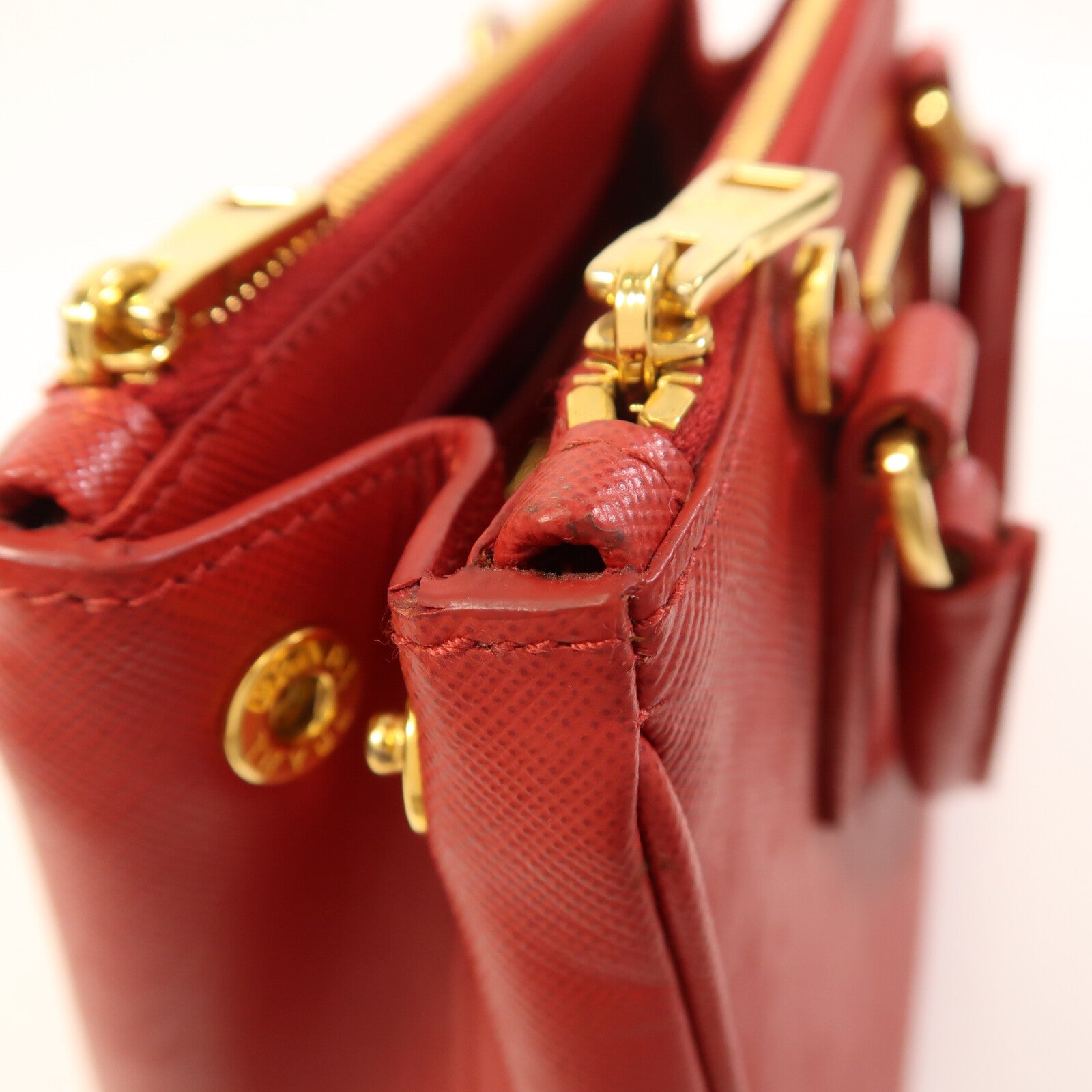 PRADA Saffiano皮革2 Way Shoulder金扣手挽肩背兩用袋