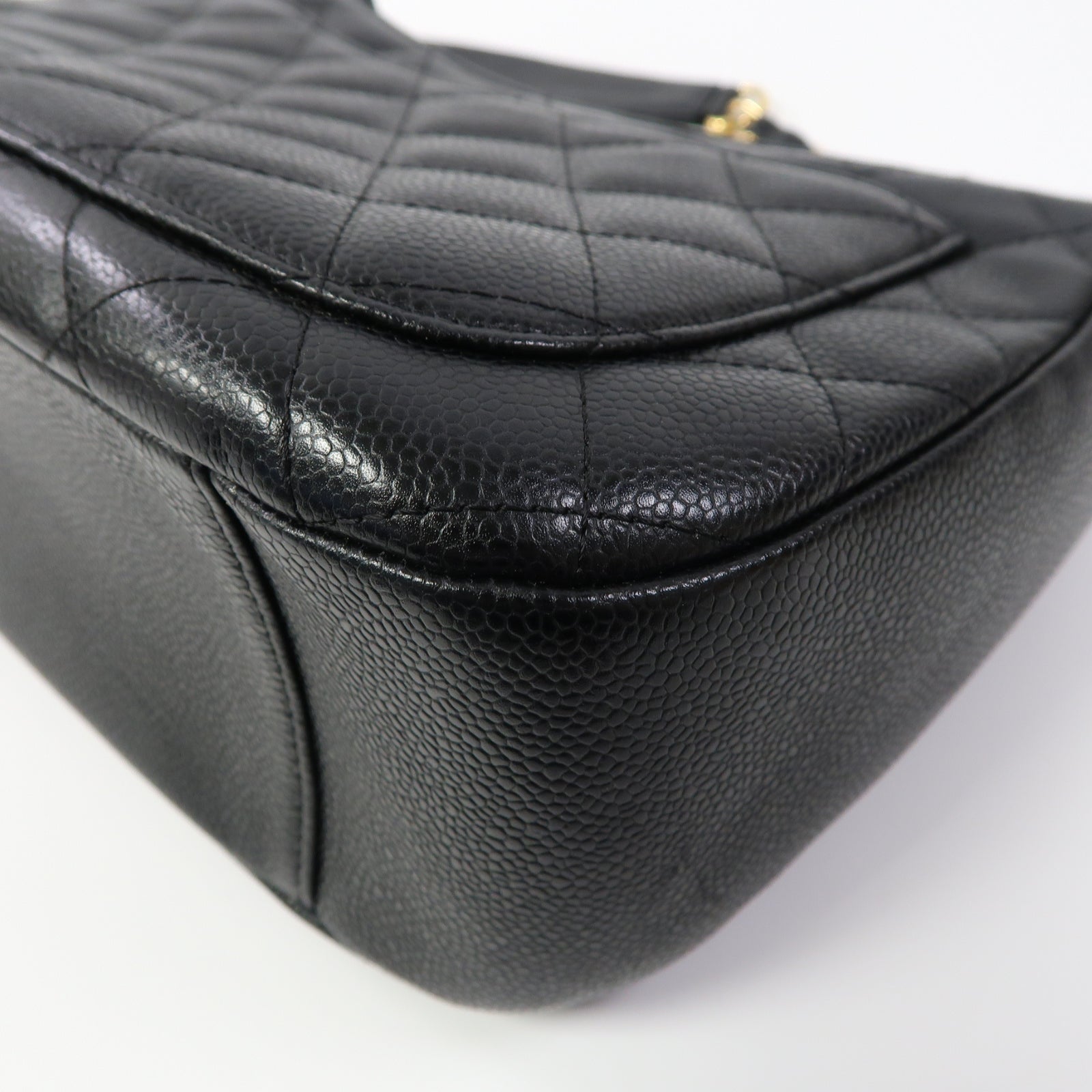 CHANEL 菱格牛皮皮革Vintage Shoulder Bag金扣肩背袋黑色
