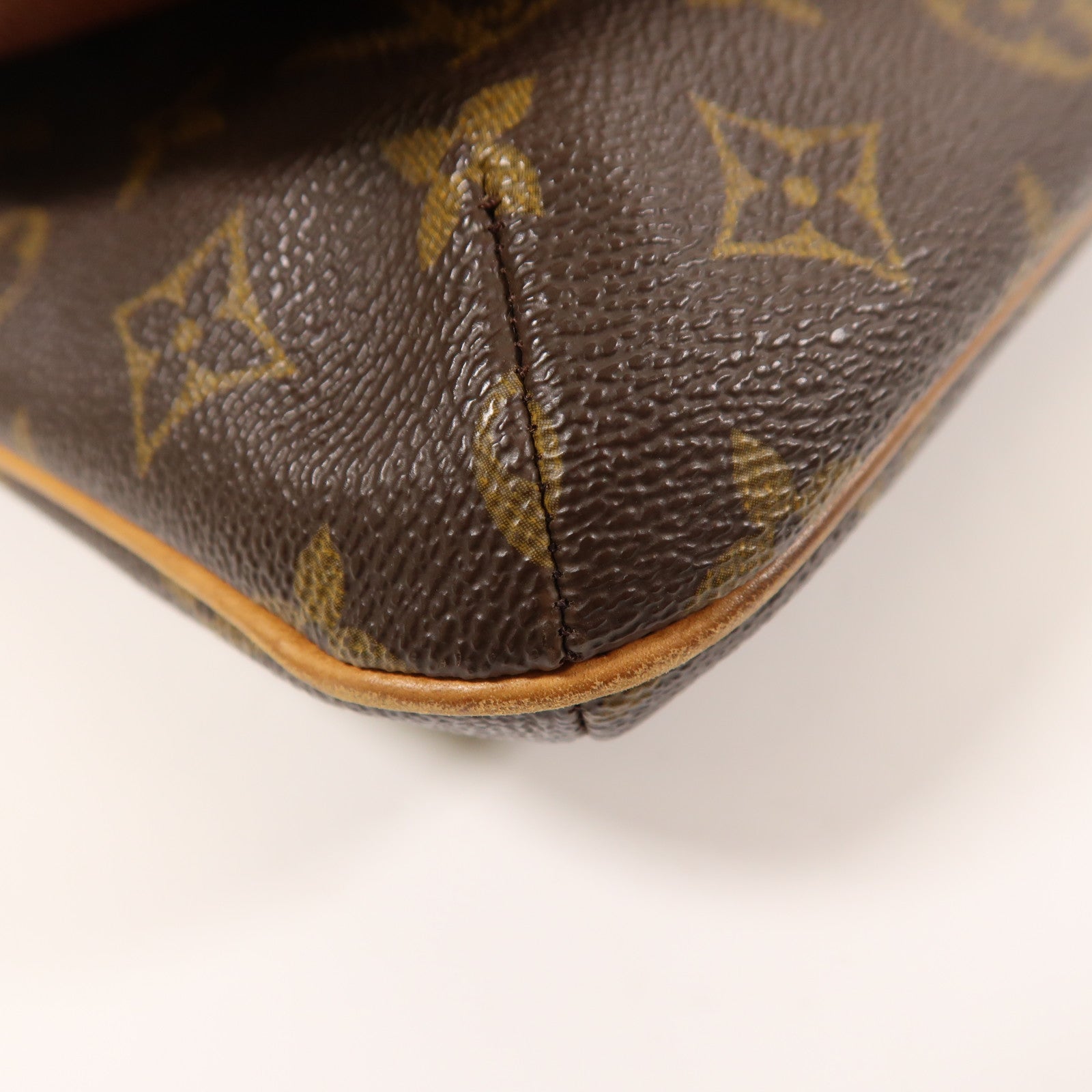 LOUIS VUITTON 【激減優惠】Monogram Musette Tango Long Shoulder金扣肩背袋