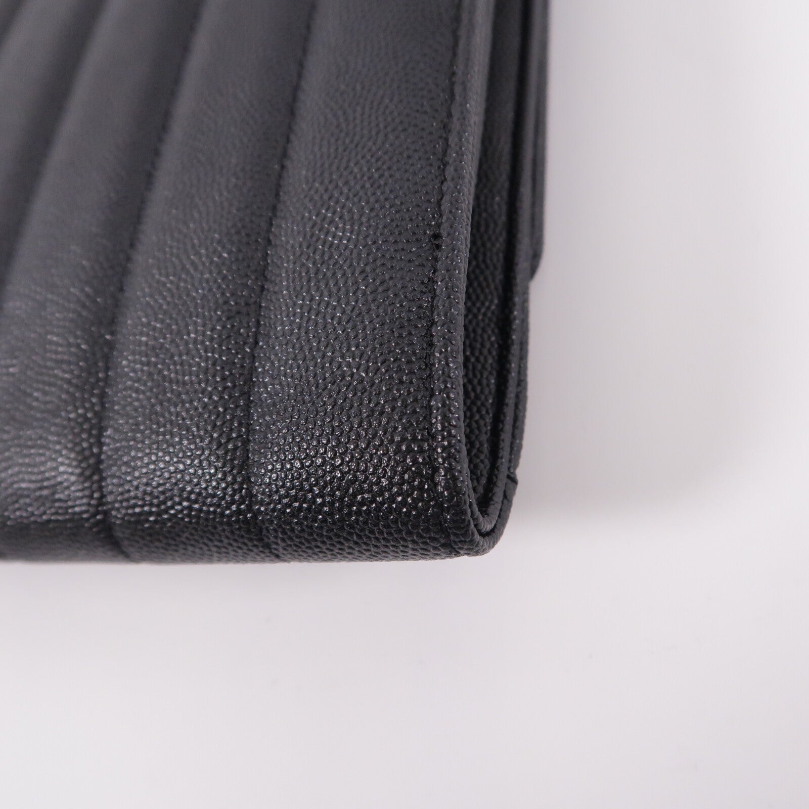 SAINT LAURENT 牛皮皮革Vicky Medium鏈帶肩背袋