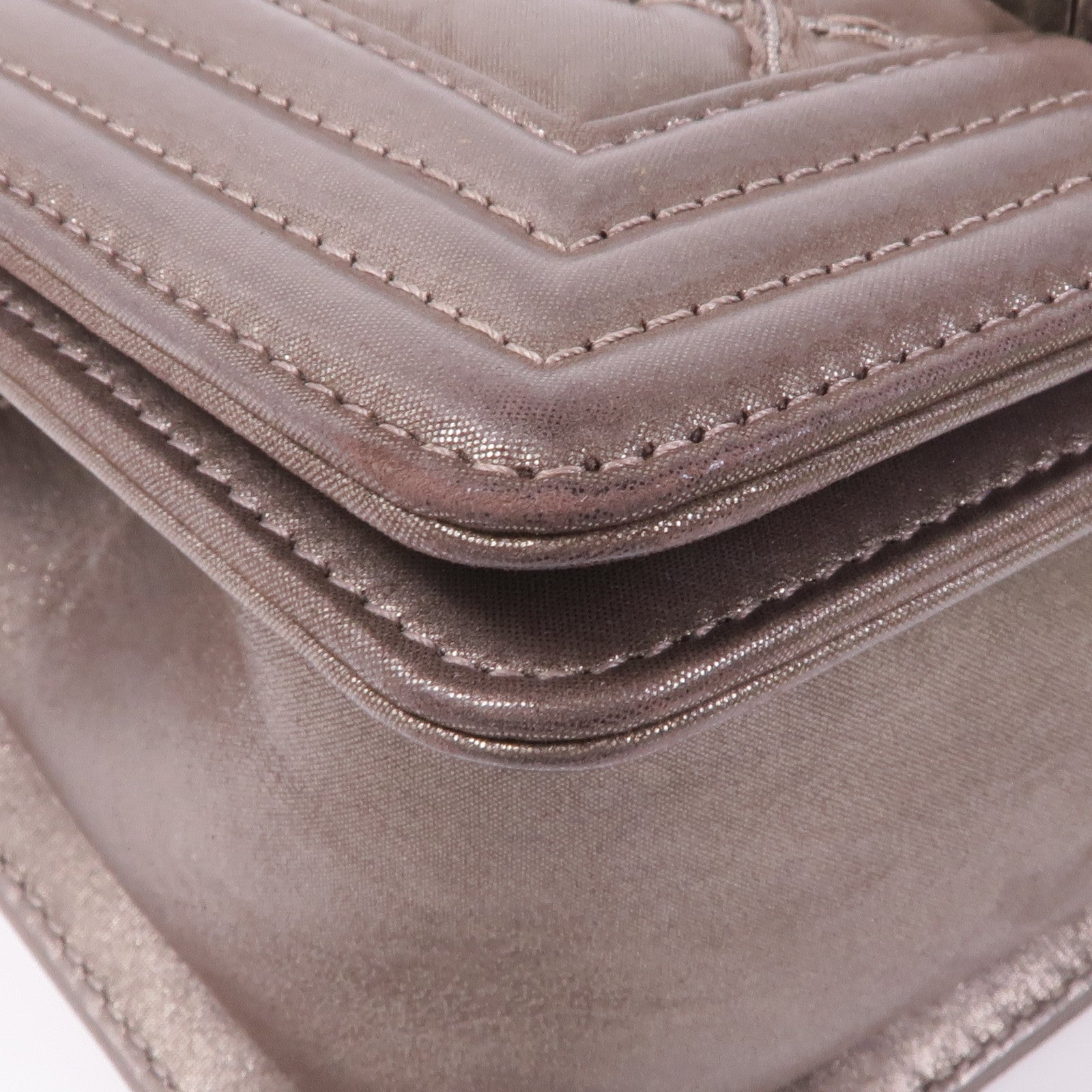 CHANEL 牛皮皮革Boy 20 Chain Shoulder Bag銀扣鏈帶肩背袋