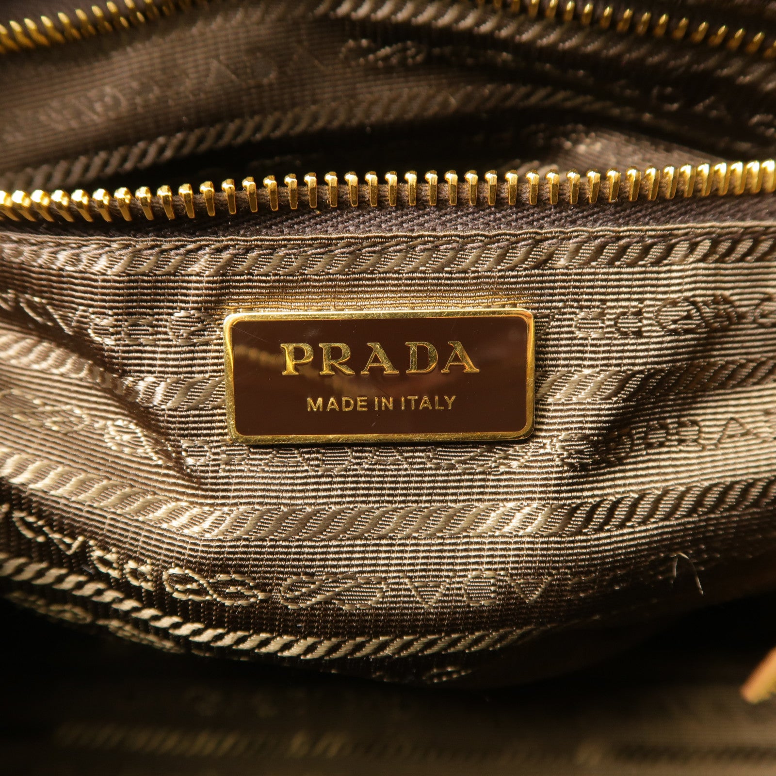 PRADA 麂皮皮革Aimee Bag手挽肩背兩用袋