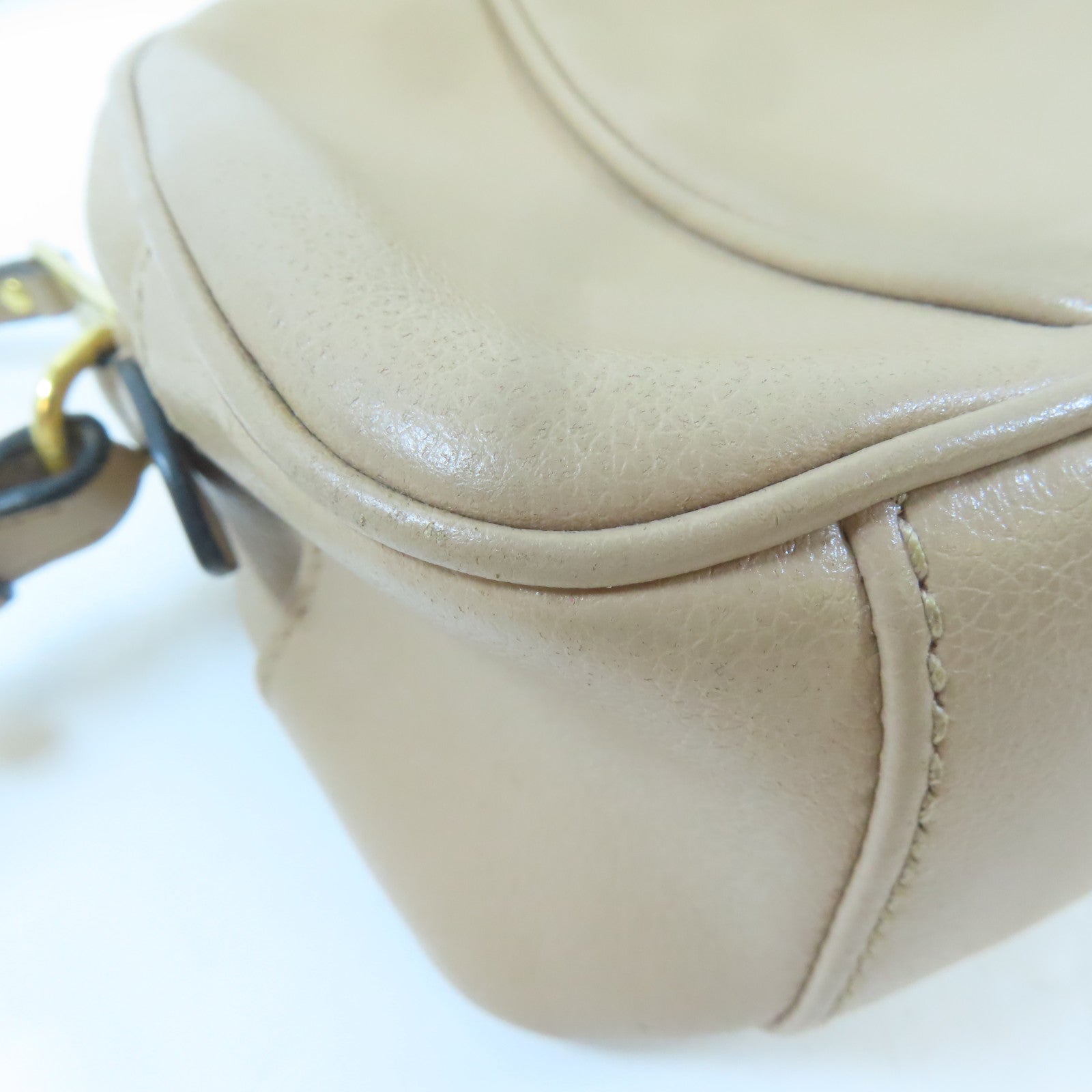 Miu Miu 牛皮皮革Shoulder Bag肩背袋米色