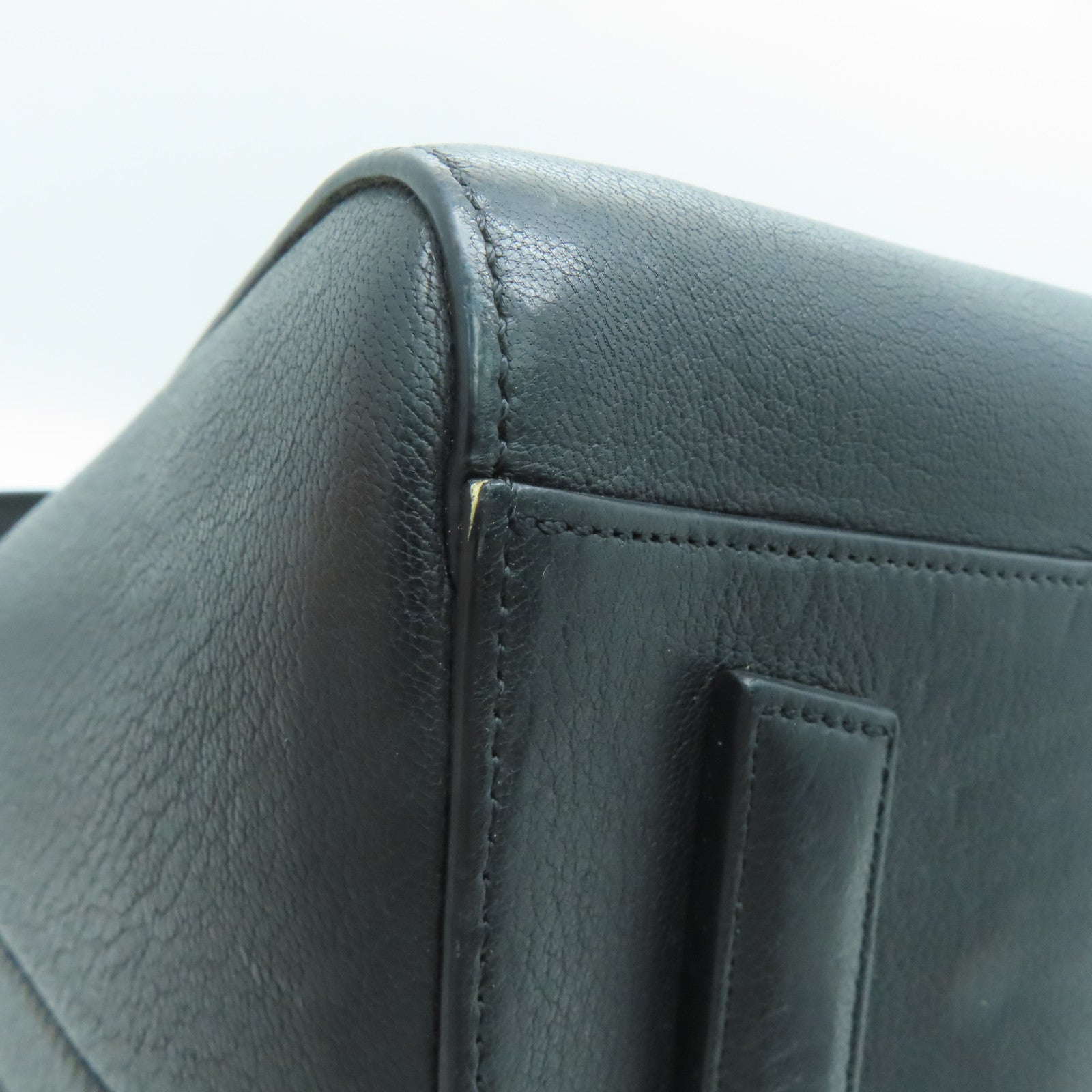 GIVENCHY 牛皮皮革Antigona Bag银扣手挽肩背两用袋黑色
