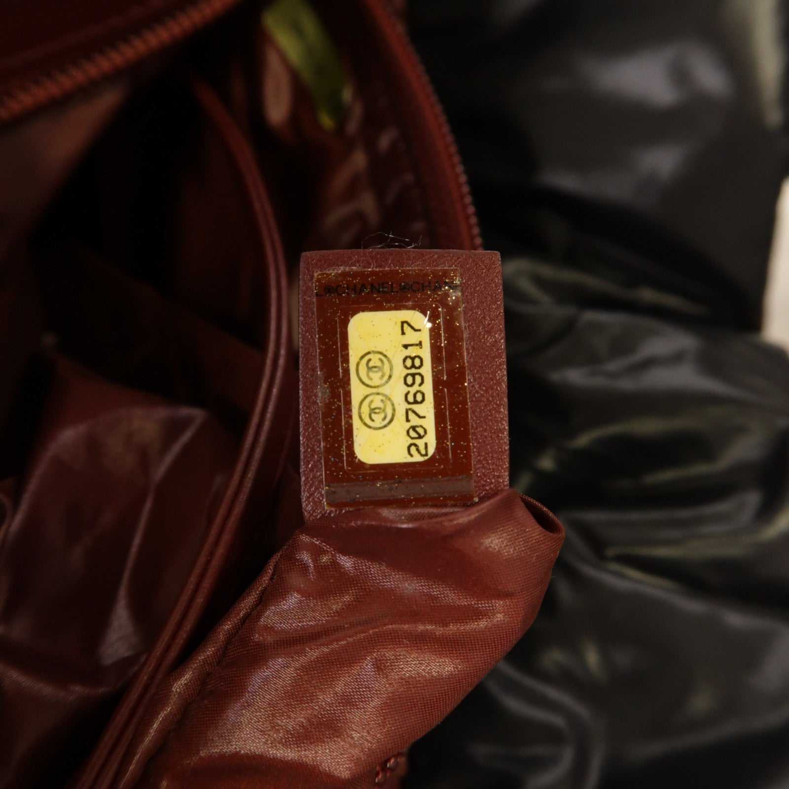 CHANEL 菱格尼龍Cocoon Bag銀扣手挽袋黑色