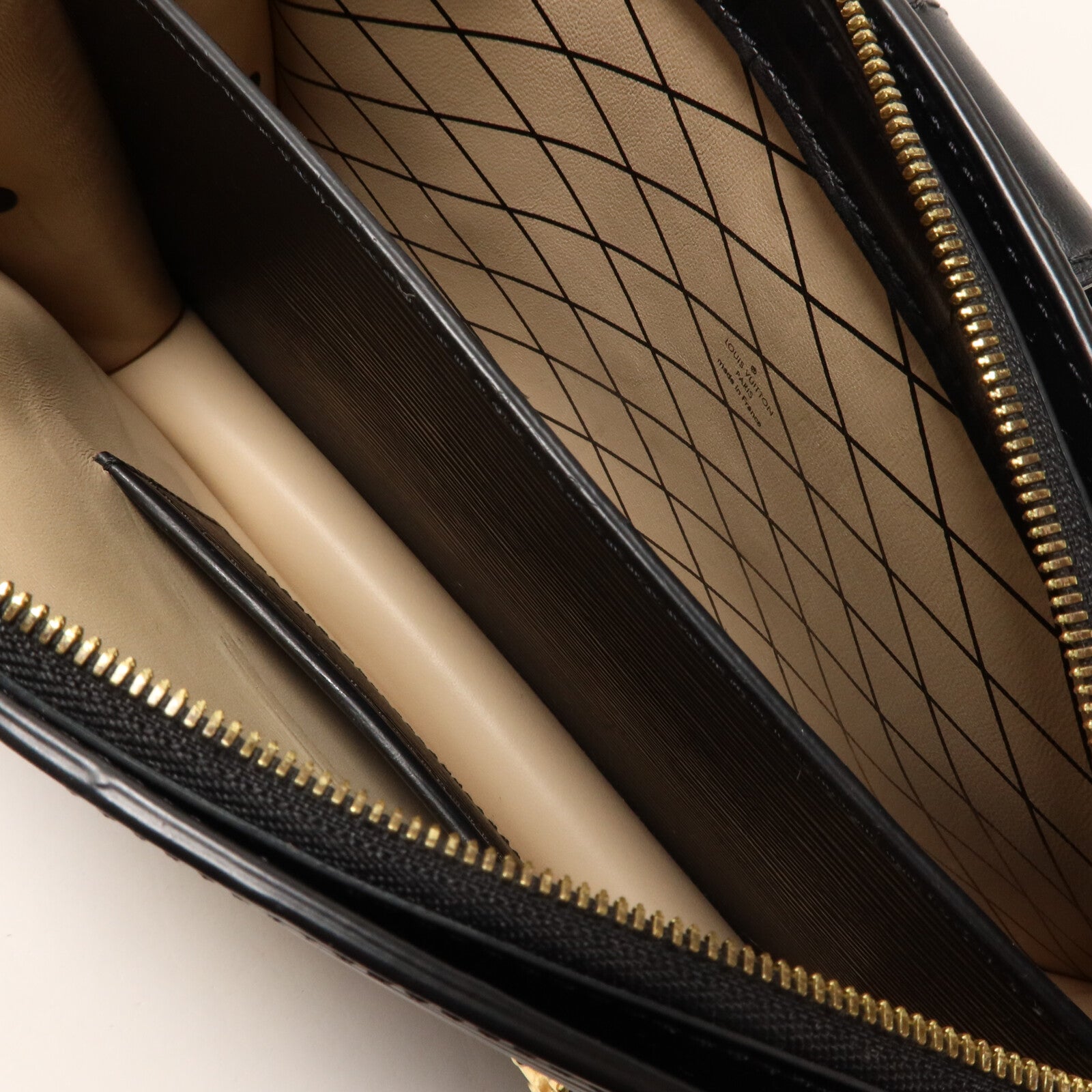 LOUIS VUITTON Epi Trunk Clutch鏈帶肩背袋