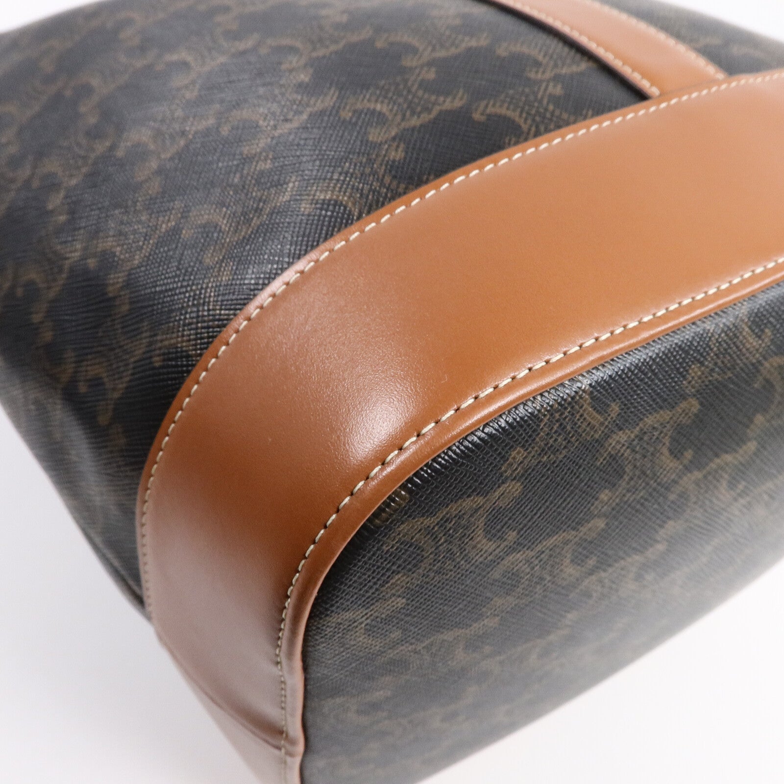 CELINE 塗層帆布Triomphe Bucket Medium肩背袋