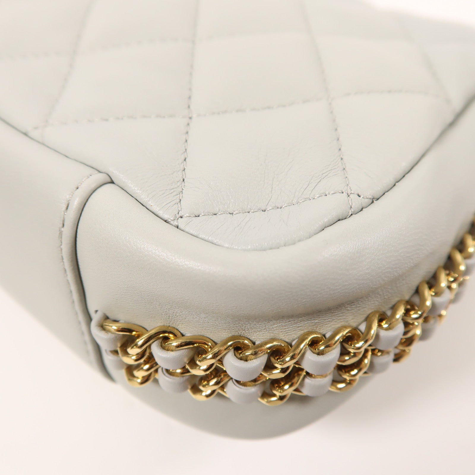 CHANEL 牛皮皮革Chain Shoulder金扣鏈帶肩背袋