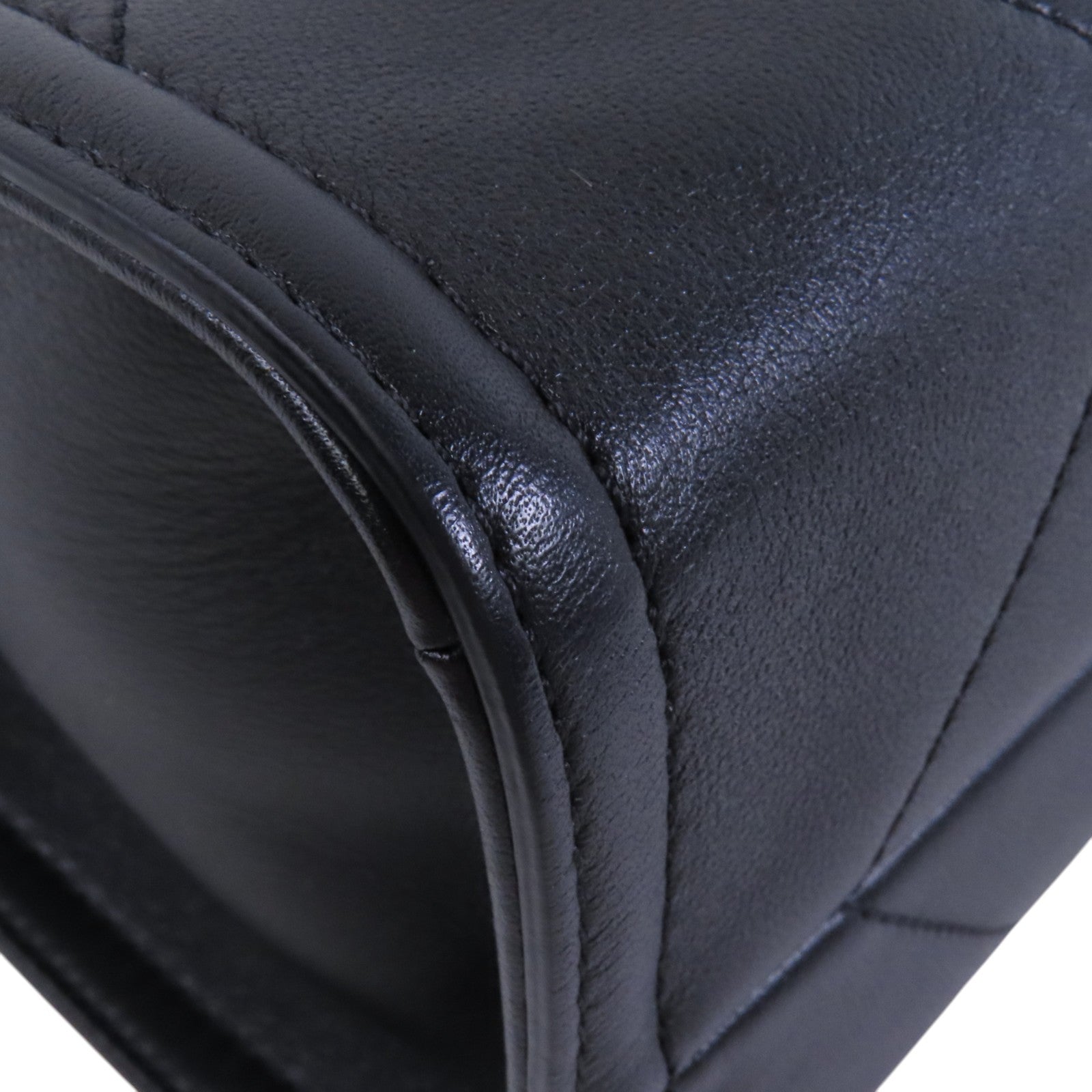 CHANEL 羊皮皮革Matelasse金扣鏈帶肩背袋