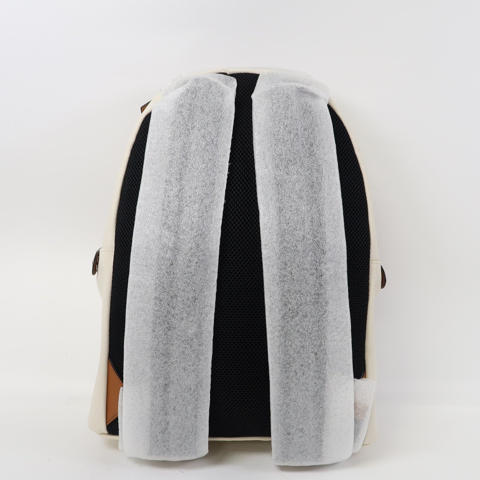 FENDI 【激減優惠】帆布/皮革Backpack銀扣背包白色/啡色
