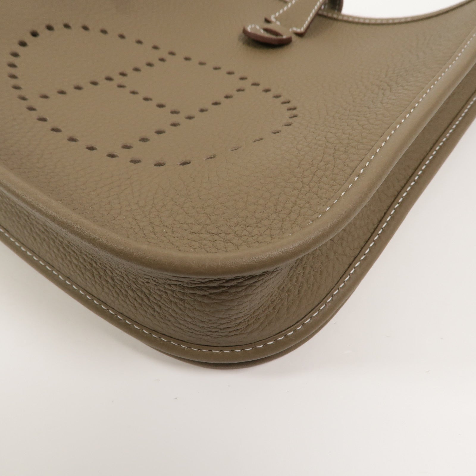 HERMES Clemence皮革Evelyne 23肩背袋Etoupe