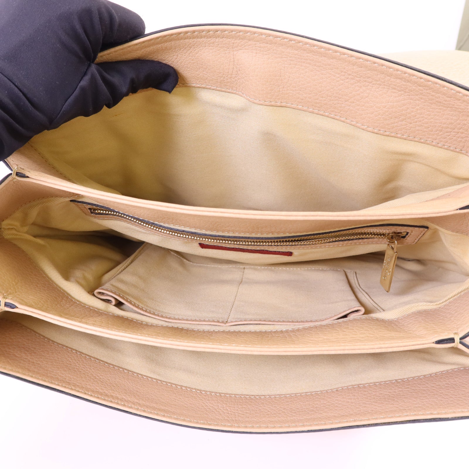 Valentino 【激減優惠】牛皮皮革Shoulder Bag金扣肩背袋