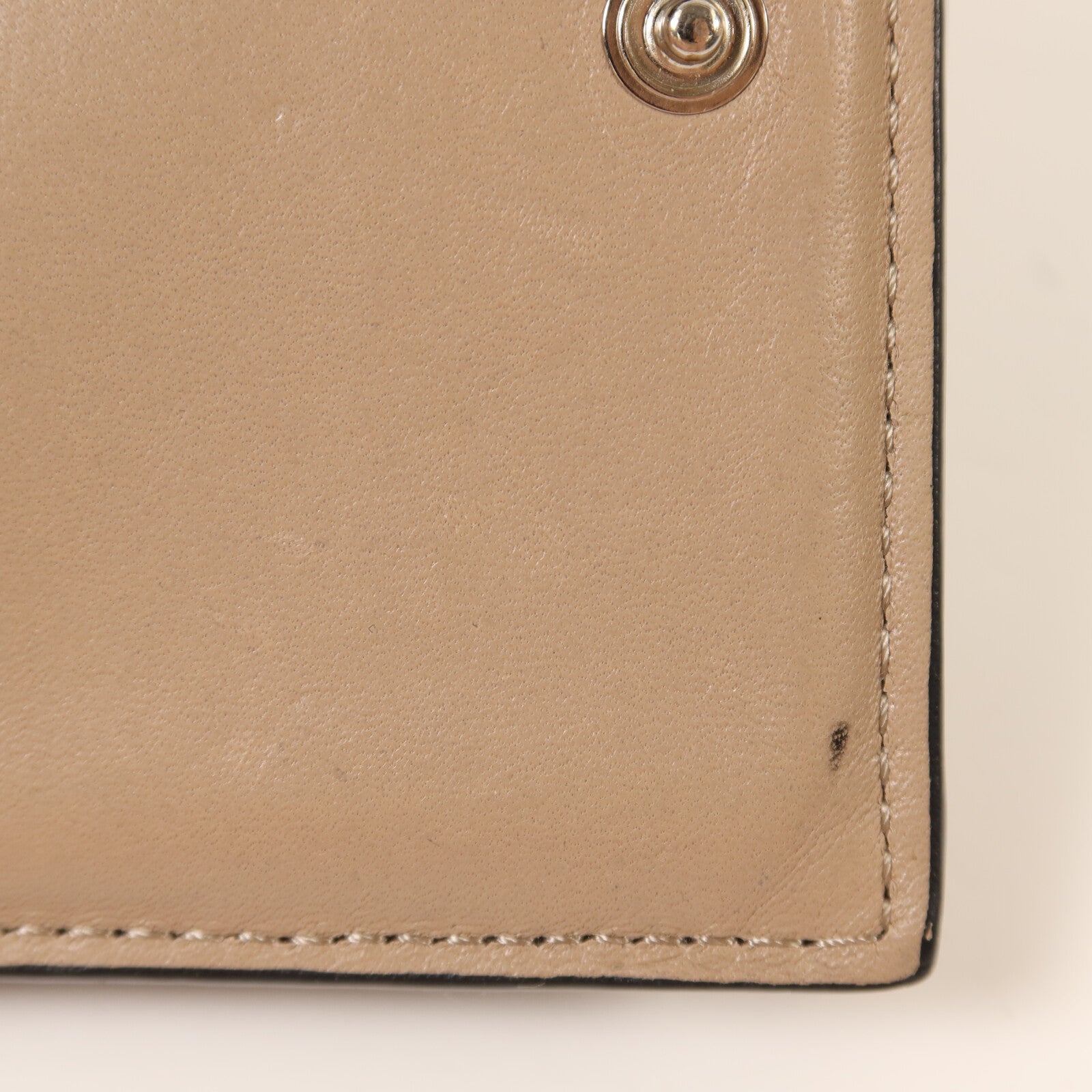 LOEWE 牛皮皮革Wallet銀扣錢包
