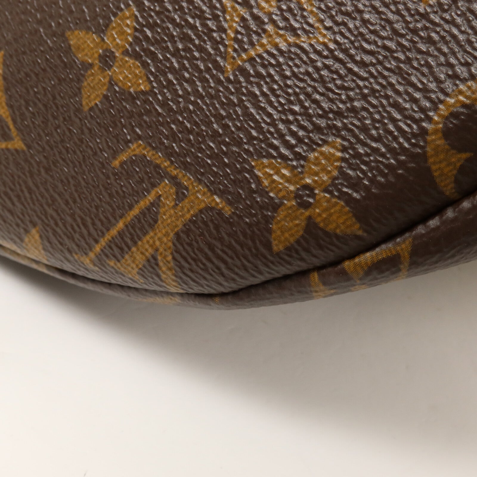 LOUIS VUITTON Monogram Bum Bag腰包