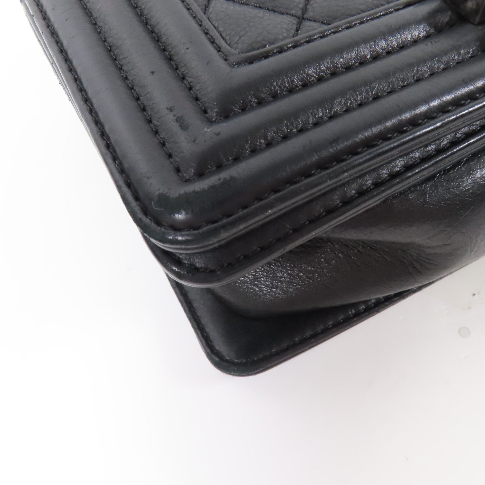 CHANEL 牛皮皮革Boy 20鏈帶肩背袋