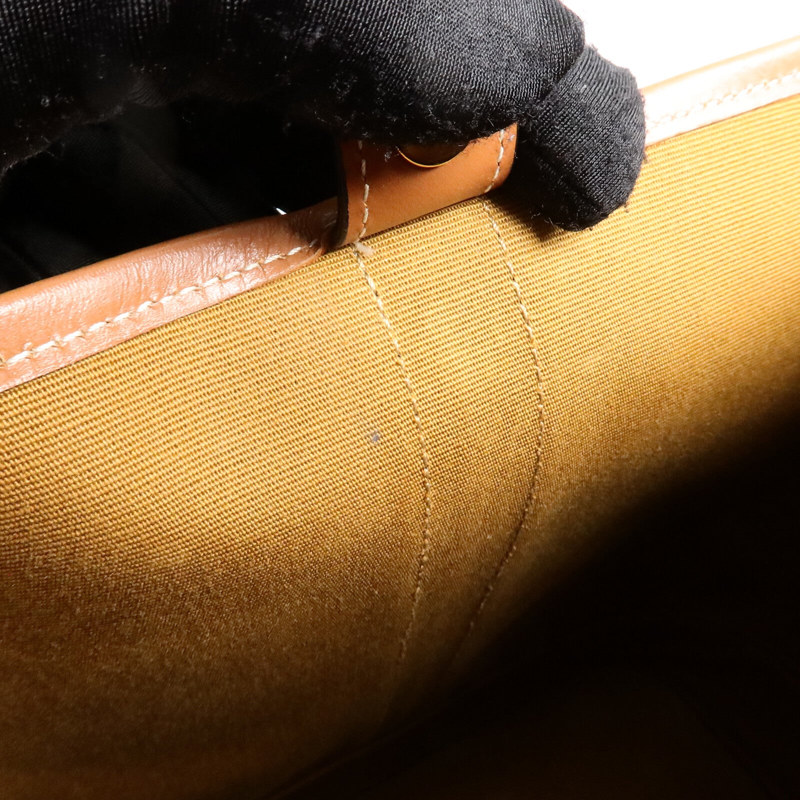 CELINE 塗層帆布Triomphe Bucket Medium肩背袋
