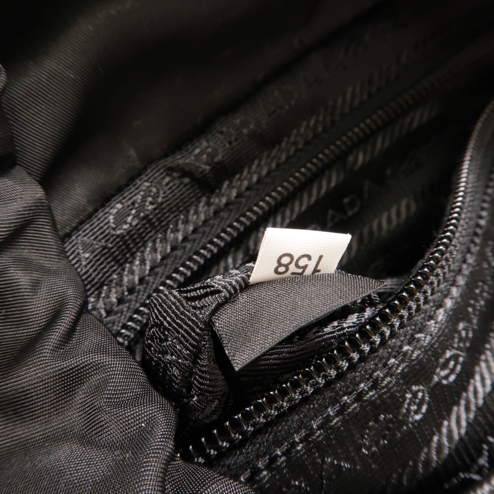 PRADA 尼龍Backpack背包
