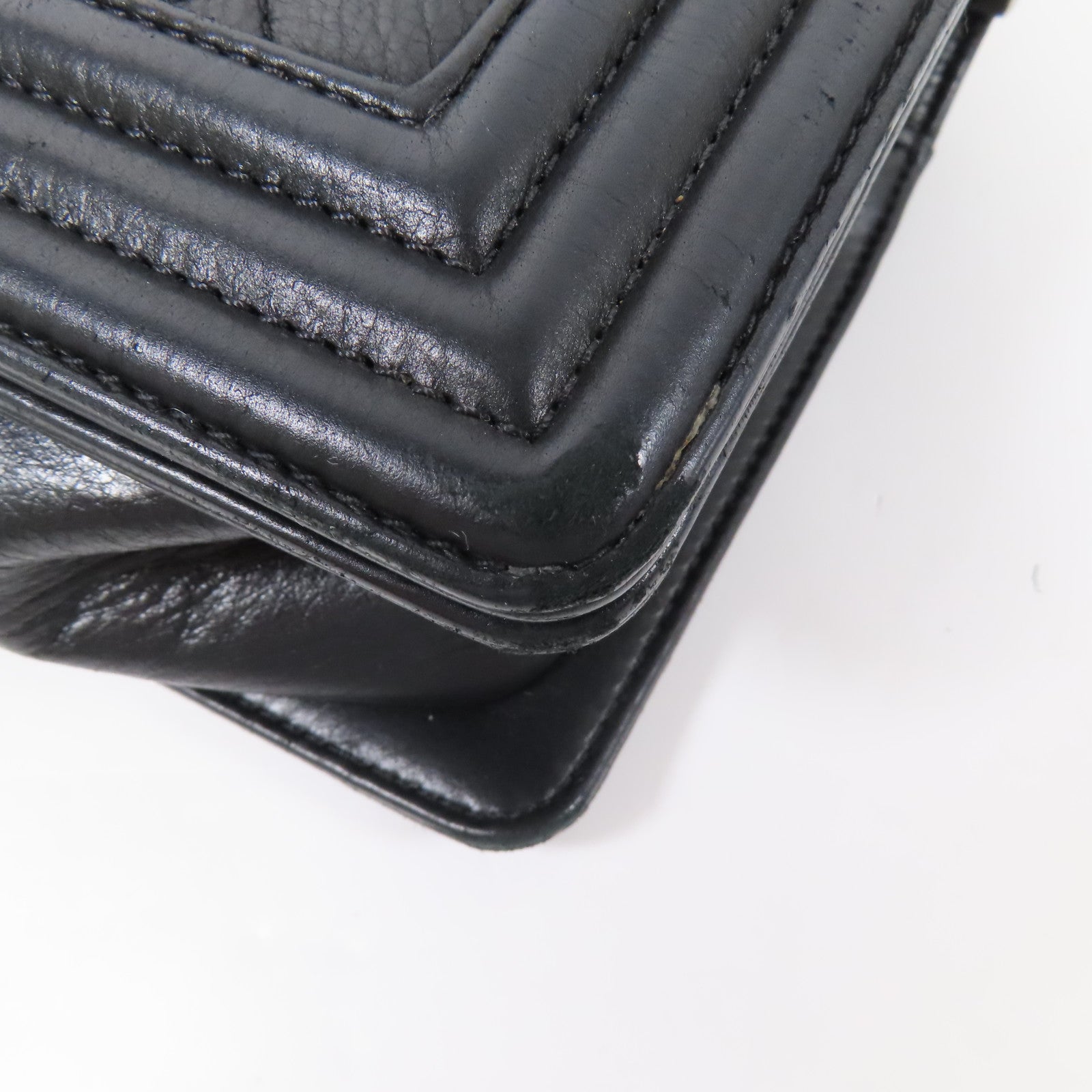 CHANEL 牛皮皮革Boy 20鏈帶肩背袋