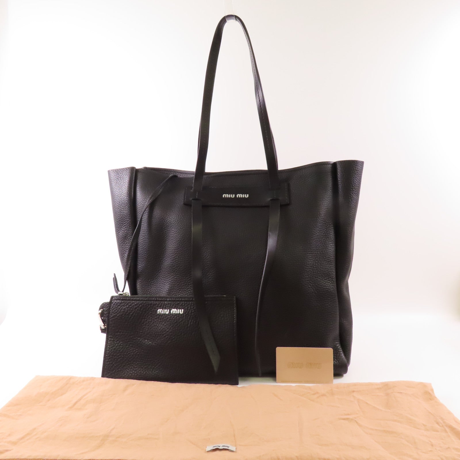 Miu Miu 牛皮皮革Shoulder Bagg銀扣肩背袋