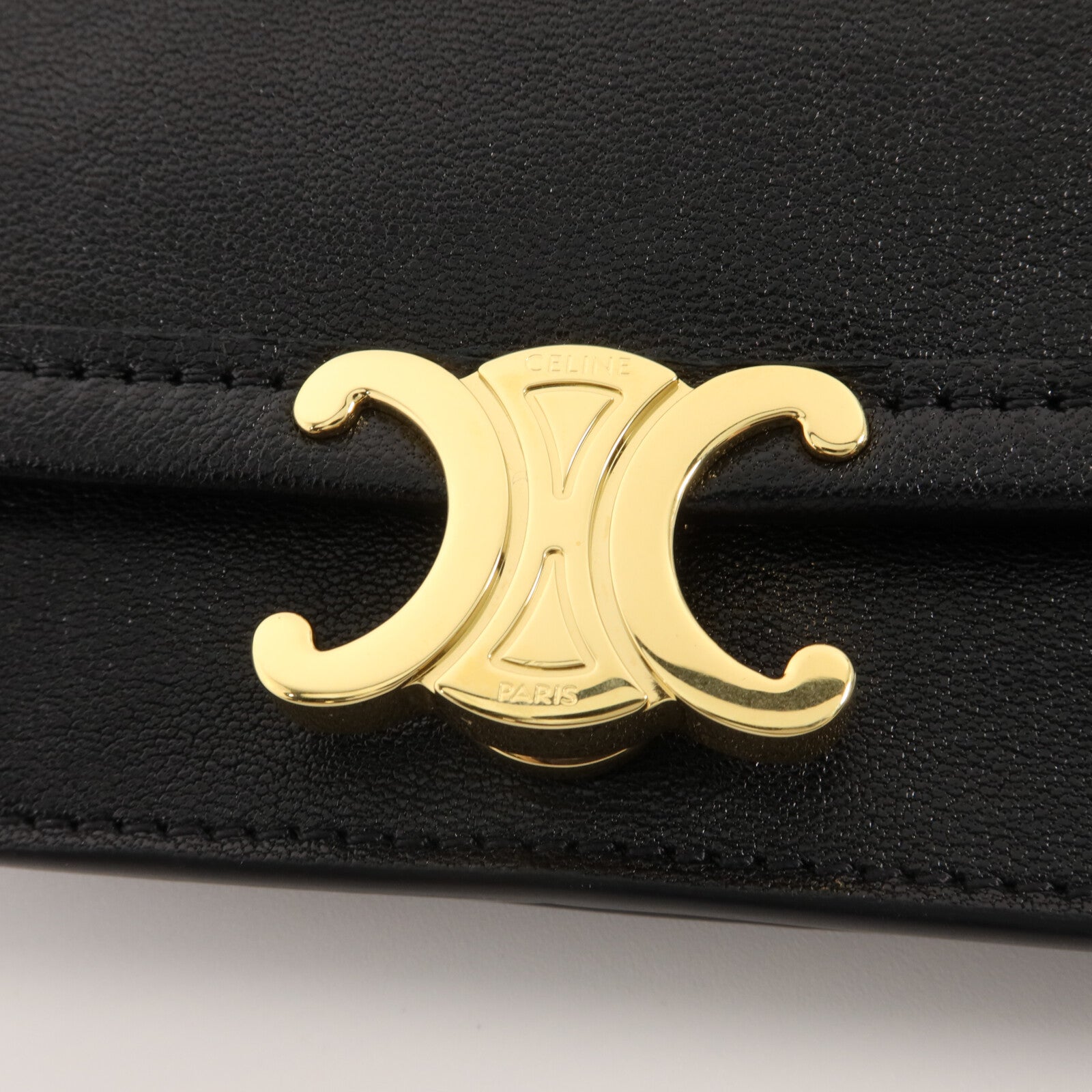 CELINE 牛皮皮革Soft Triomphe Besace肩背袋