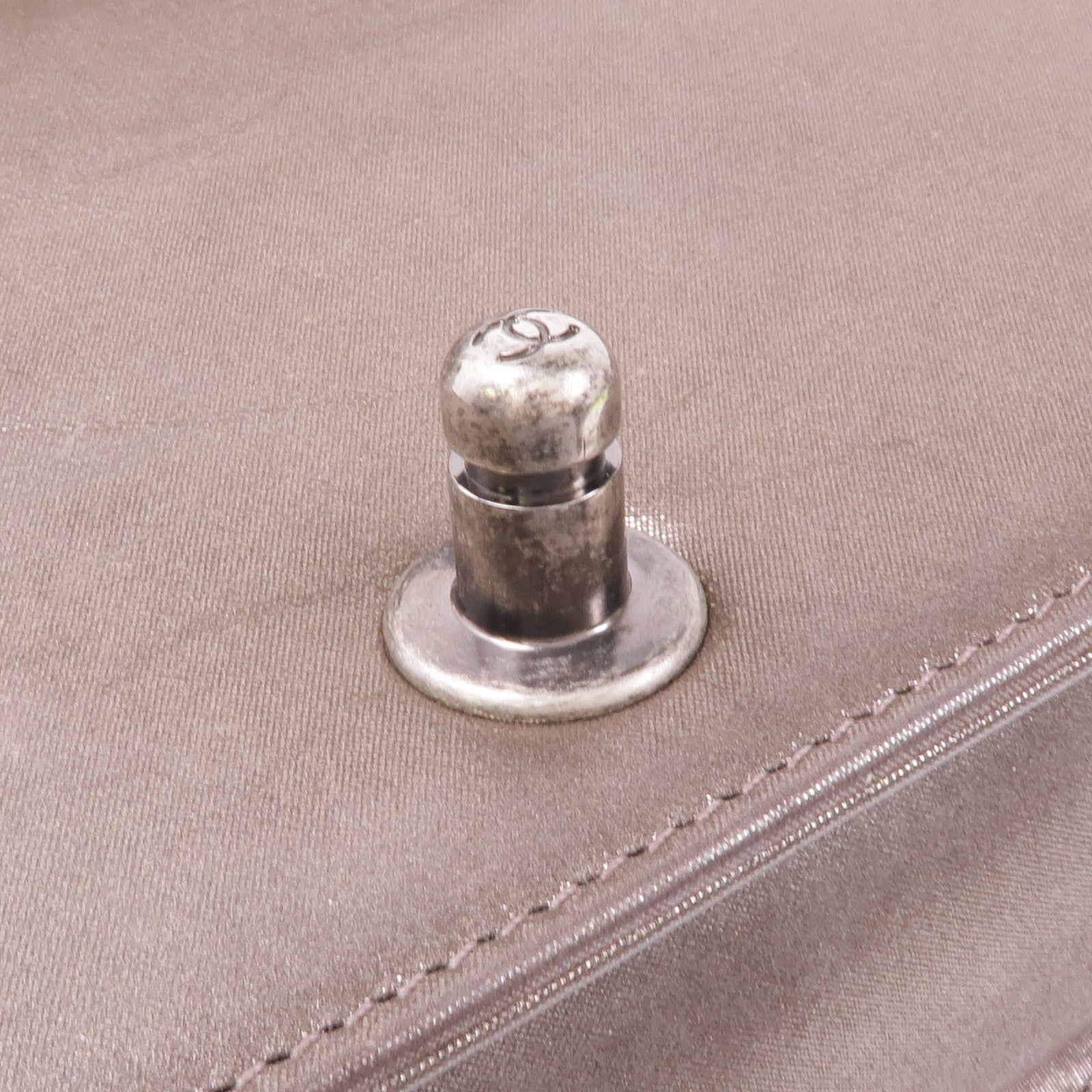 CHANEL 牛皮皮革Boy 20 Chain Shoulder Bag銀扣鏈帶肩背袋