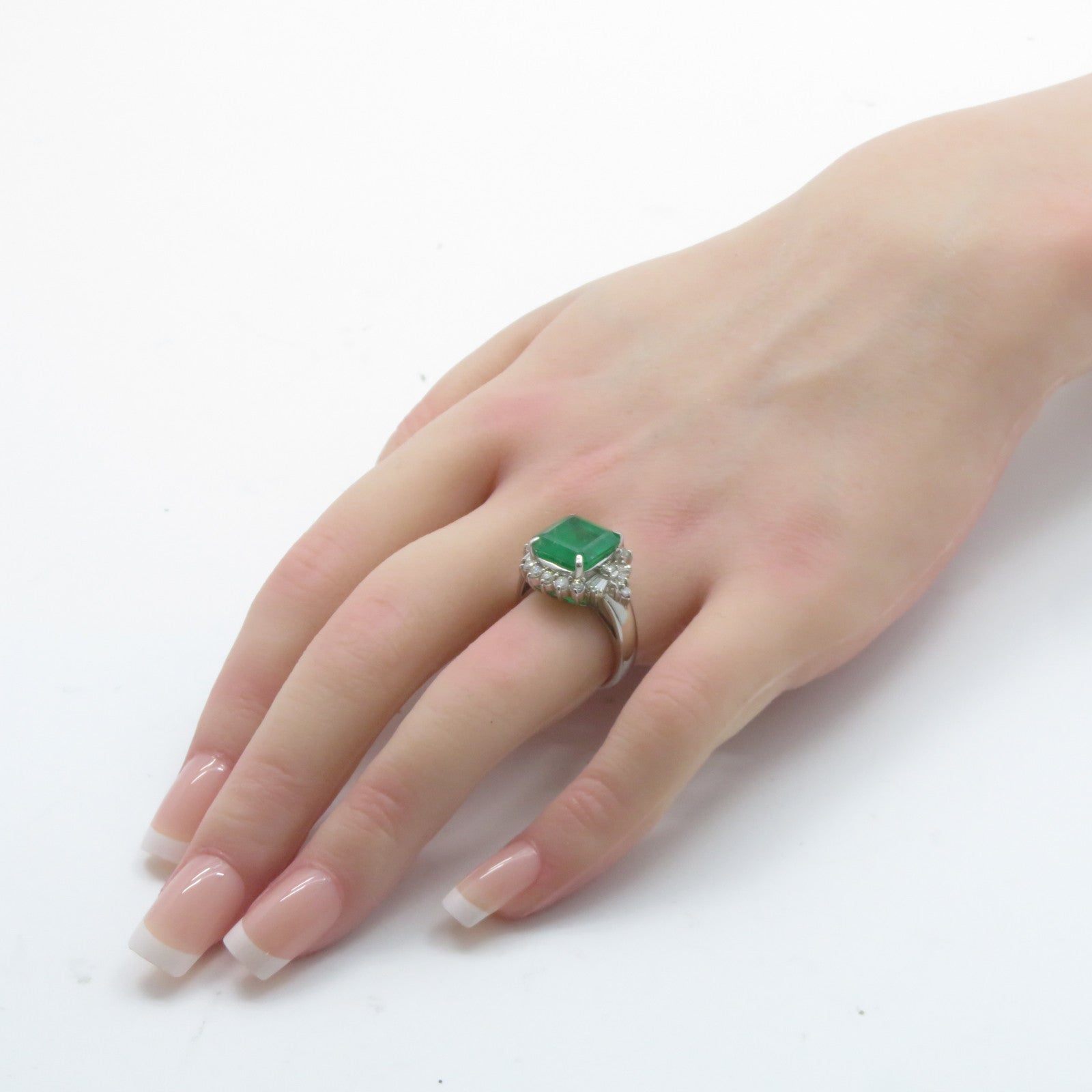 JEWELRY 【激減優惠】PT900鉑金Emerald Diamond Ring 6.22ct綠寶石/1.19ct鑽石戒指US#6.5