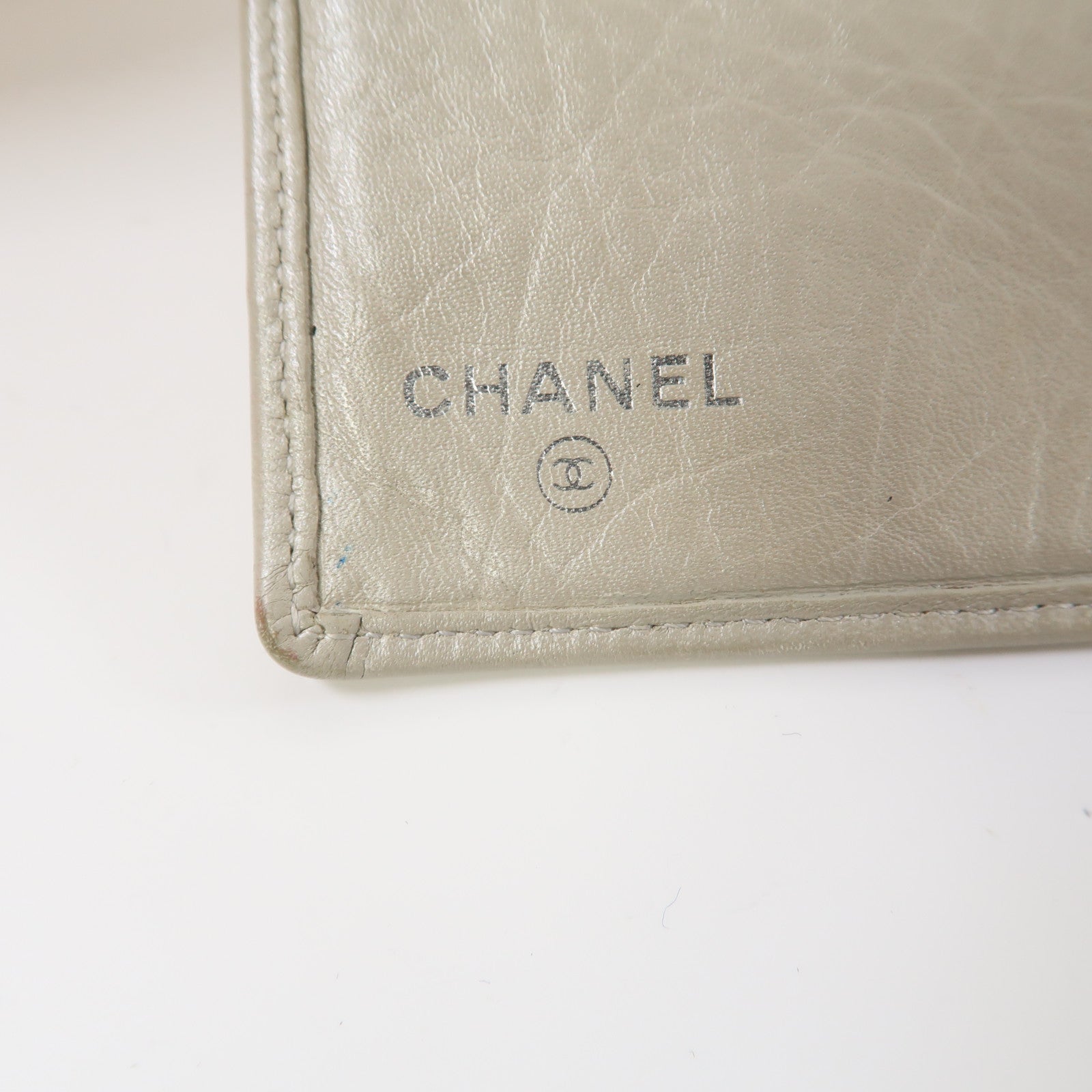 CHANEL 【清倉大減價】菱格牛皮皮革Cambon Wallet銀扣長錢包白色