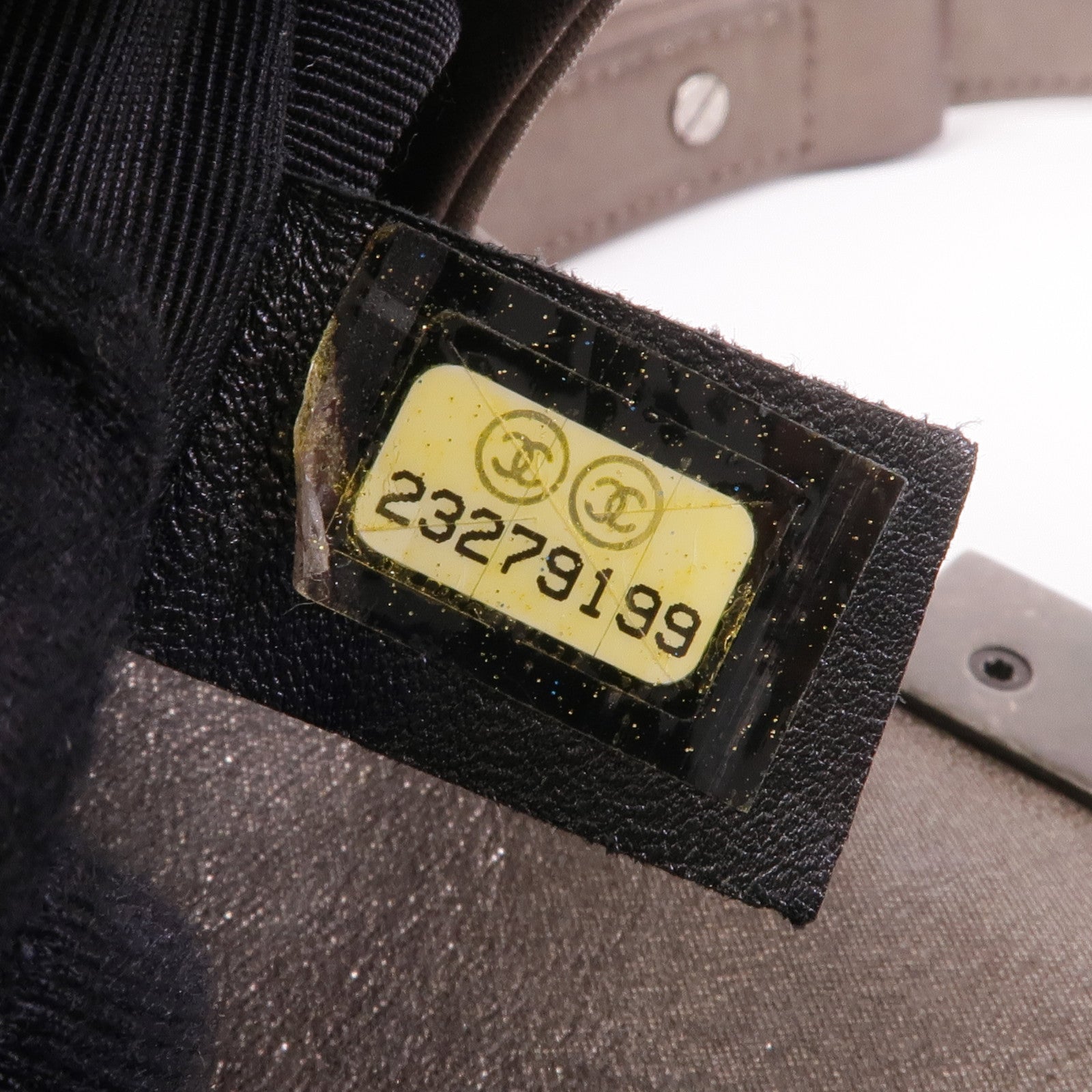 CHANEL 牛皮皮革Boy 20 Chain Shoulder Bag銀扣鏈帶肩背袋