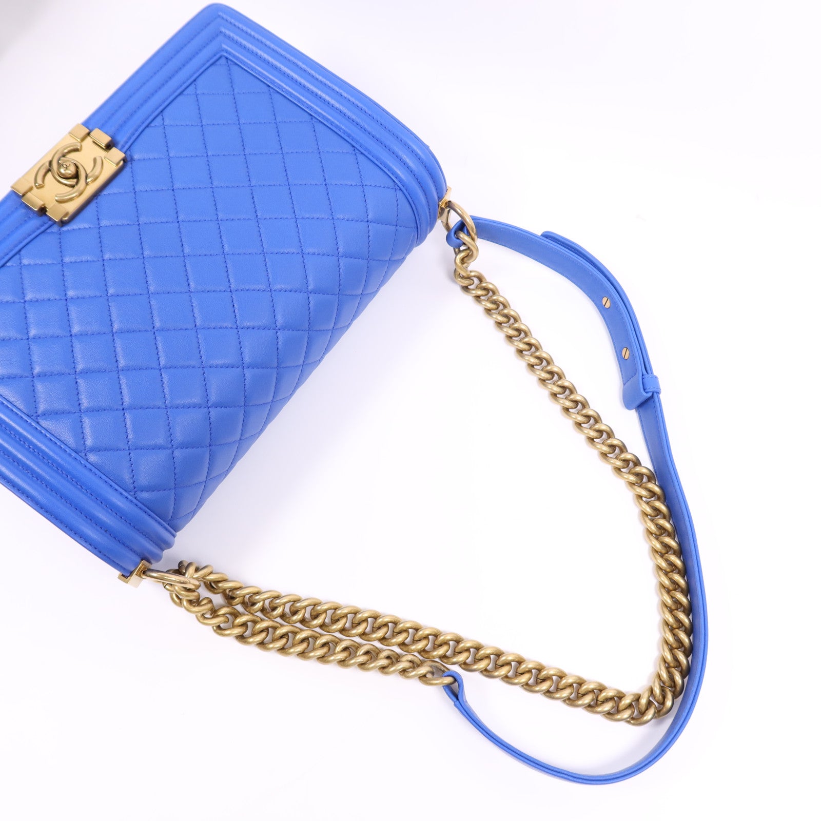 CHANEL 羊皮皮革Boy 28金扣鏈帶肩背袋