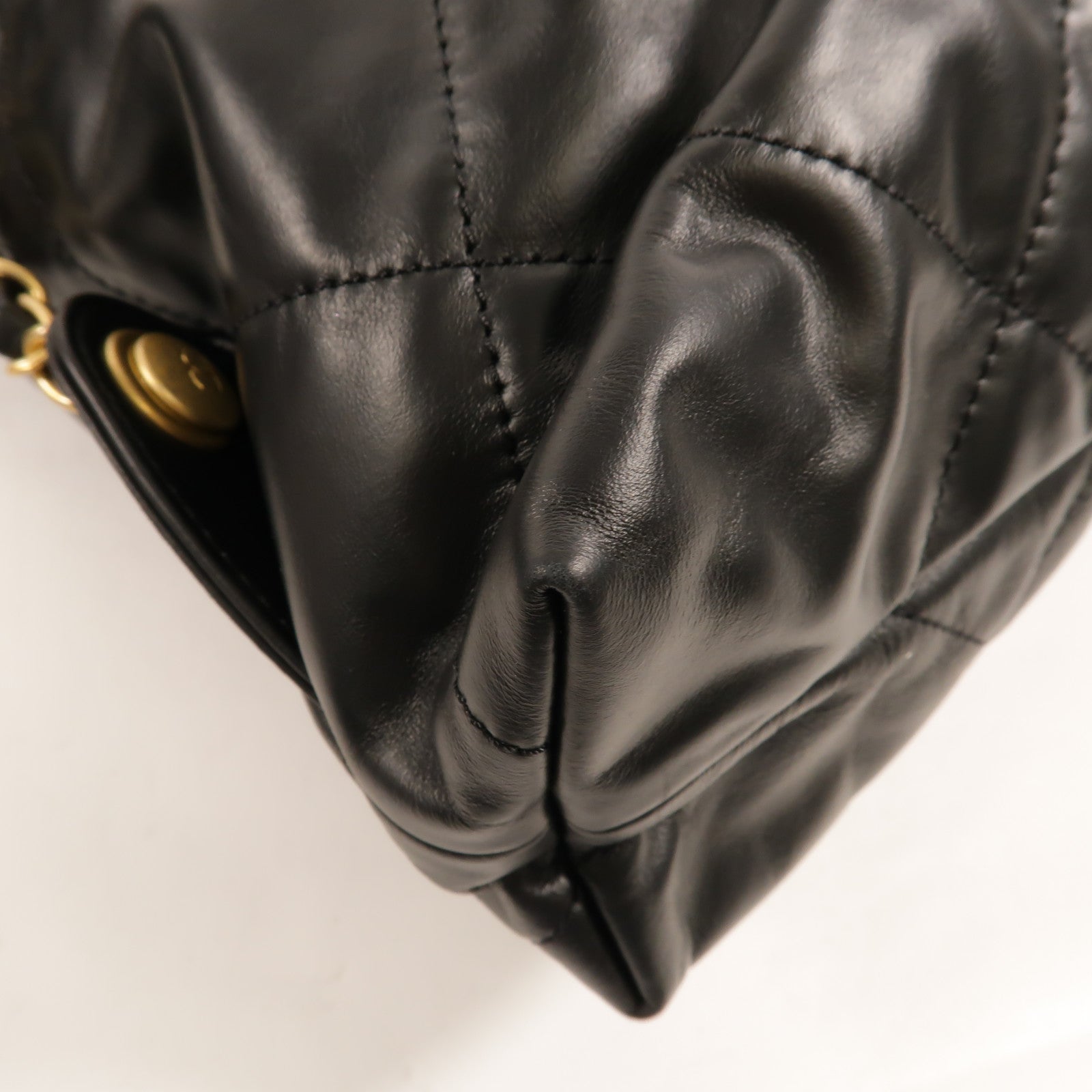CHANEL 牛皮皮革Chanel 22 Backpack背包