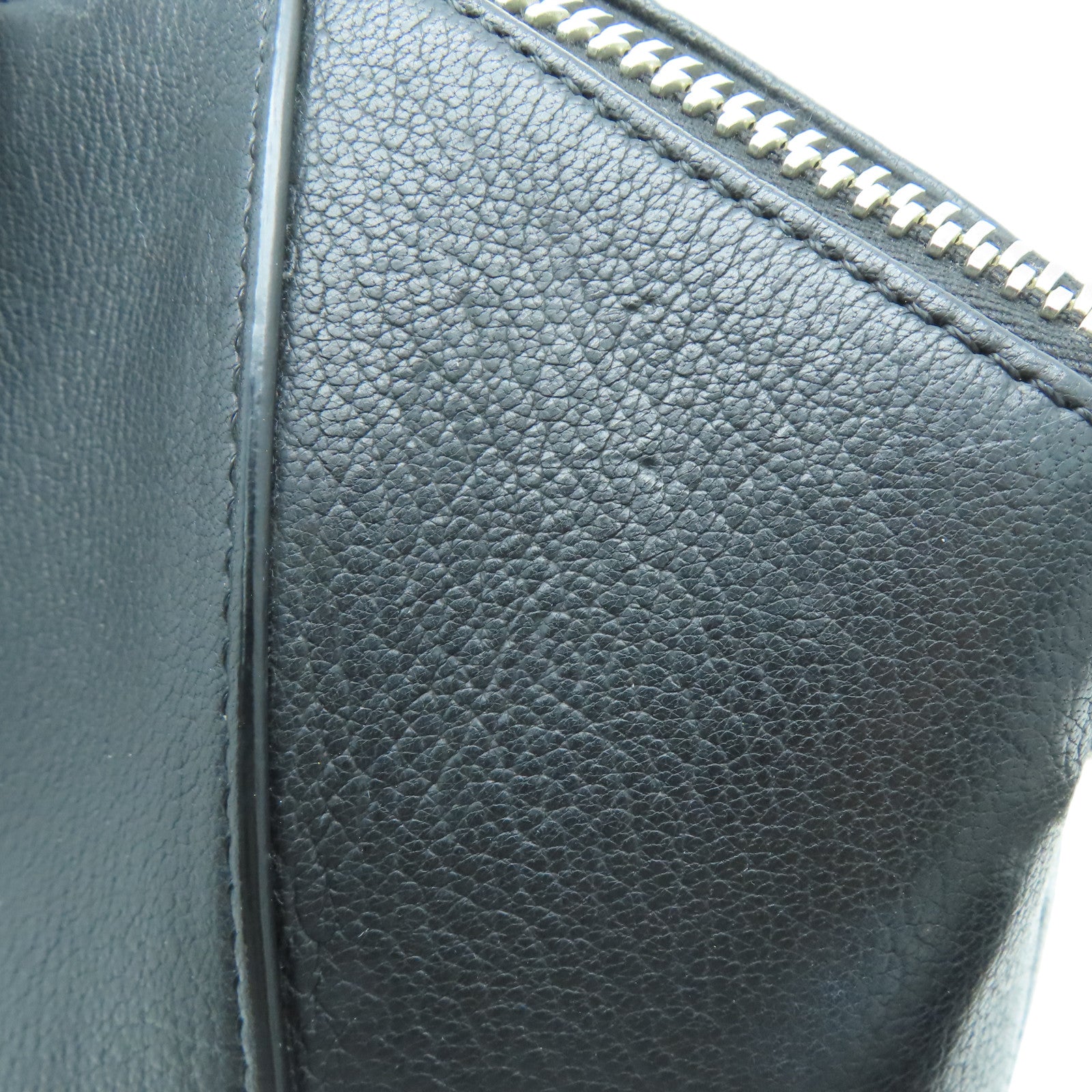 GIVENCHY 牛皮皮革Antigona Bag银扣手挽肩背两用袋黑色