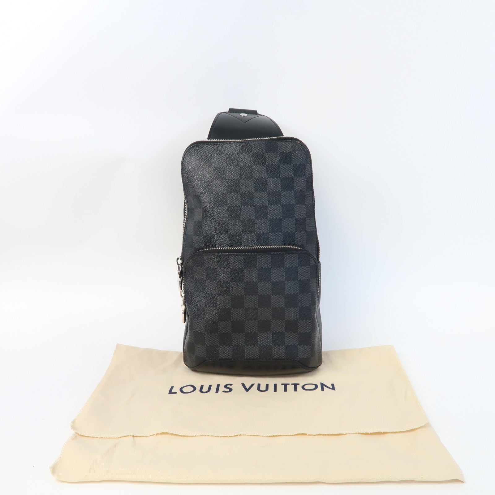 LOUIS VUITTON Damier Graphite Avenue Sling銀扣肩背袋黑色