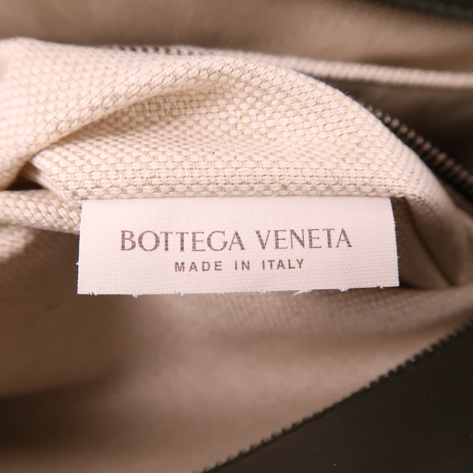 BOTTEGA VENETA 牛皮皮革Large Cobble Messenger銀扣肩背袋