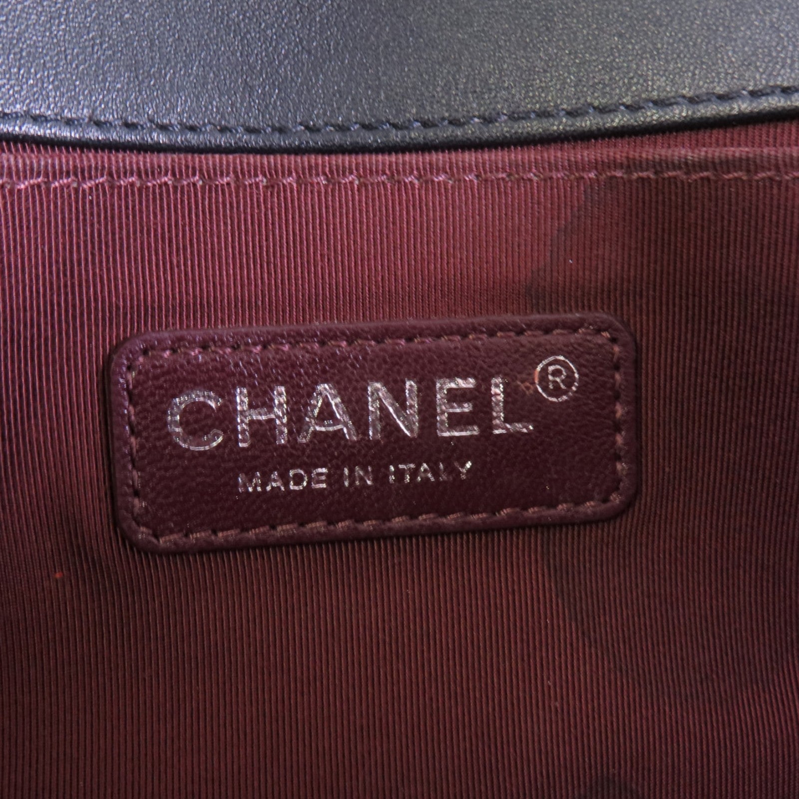 CHANEL 羊皮皮革Boy 25銀扣鏈帶肩背袋